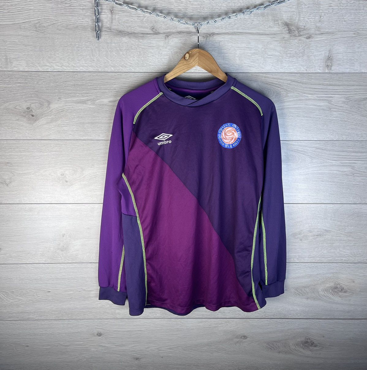 Umbro Mens long sleeve soccer jersey Umbro Goring United size M Size US M / EU 48-50 / 2 - 3 Thumbnail