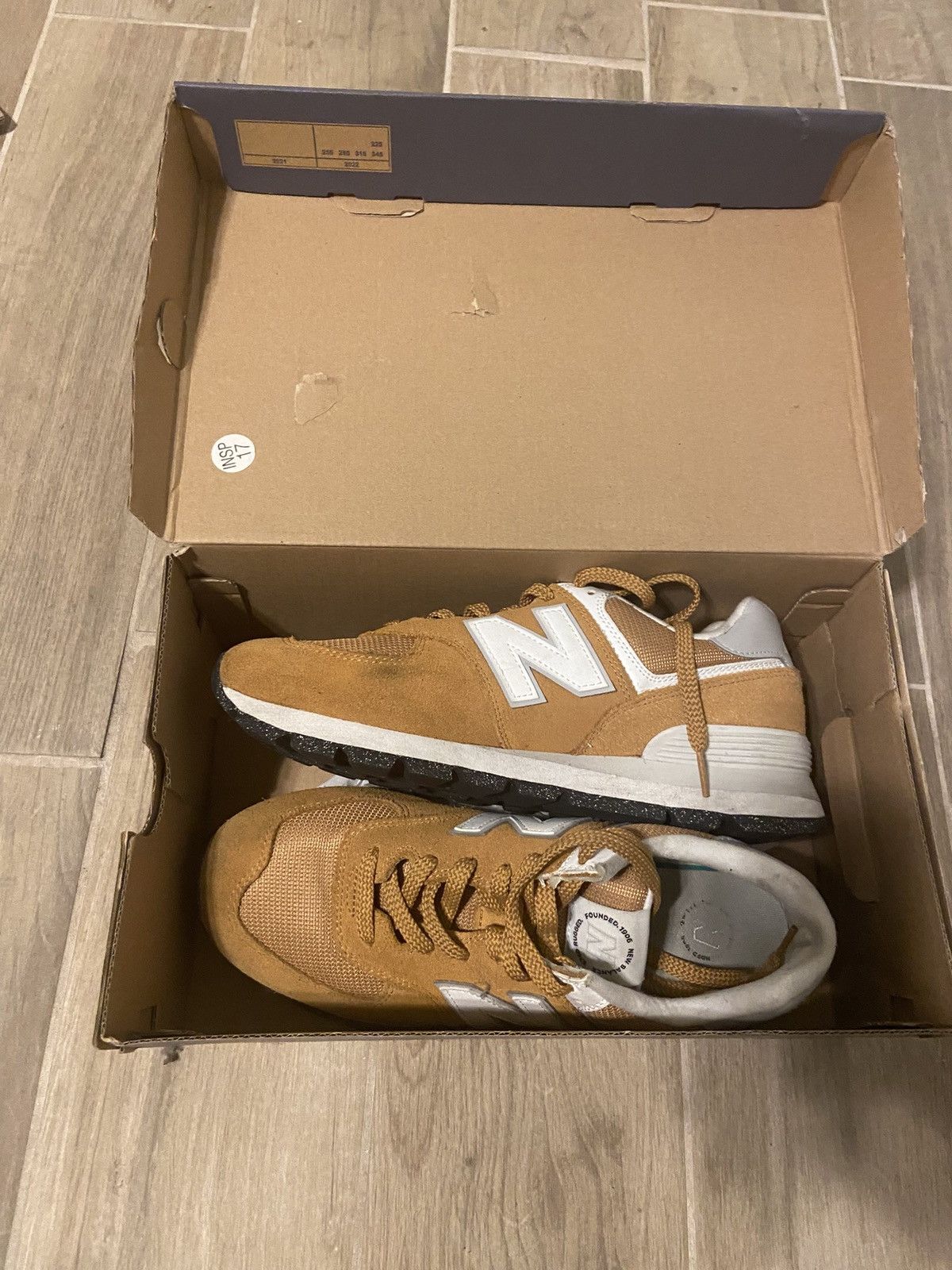 New Balance New Balance Shoes Size US 9.5 / EU 42-43 - 1 Thumbnail