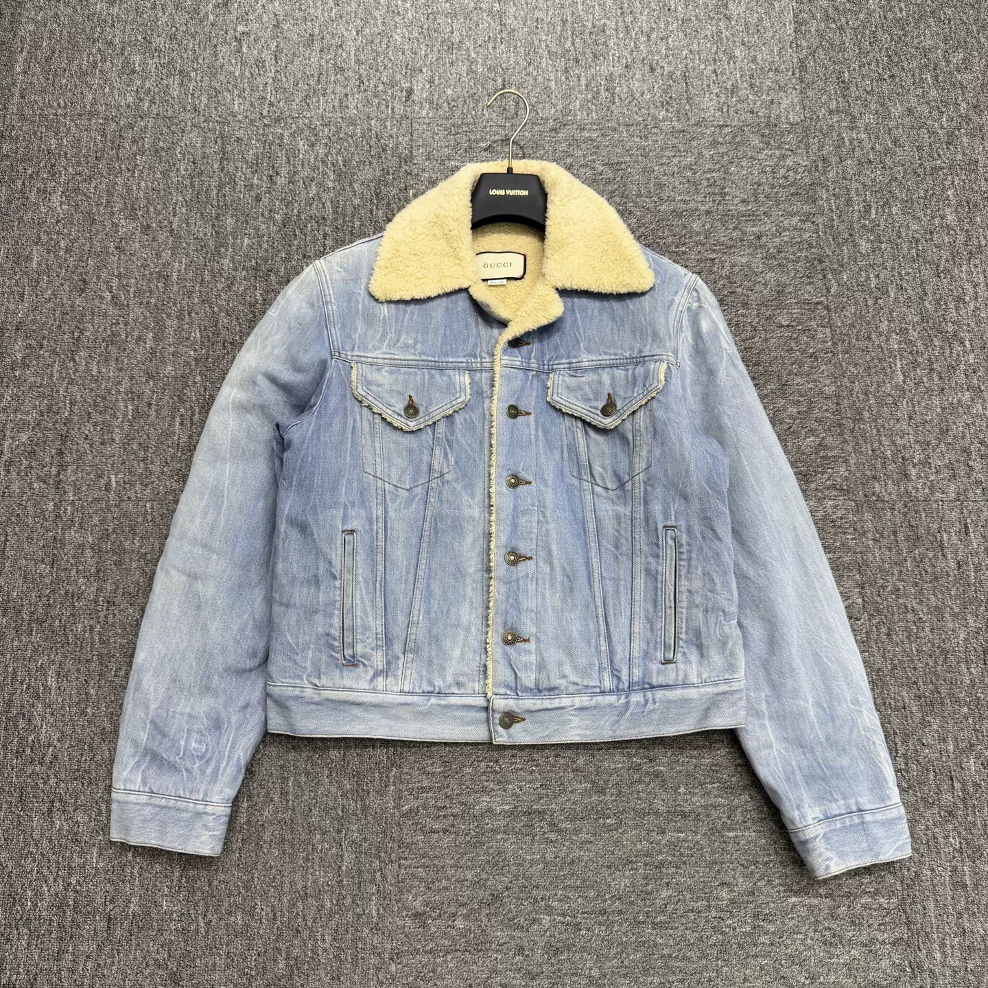 Gucci gucci lamb wool denim jacket Size US L / EU 52-54 / 3 - 1 Thumbnail