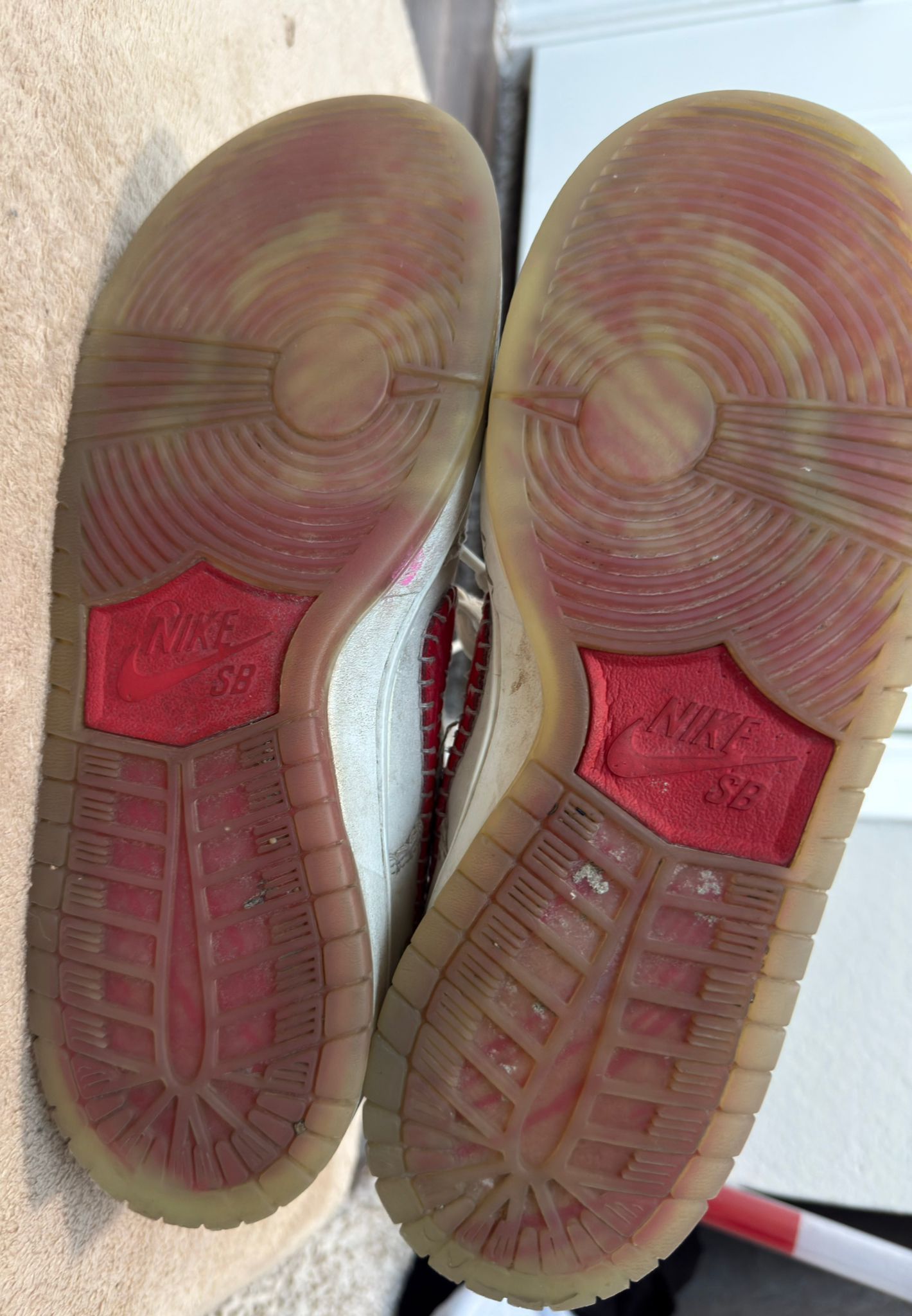 Nike Men's Size 8 Nike SB Dunk Low Decon N7, Sail University Red Size US 8 / EU 41 - 5 Thumbnail