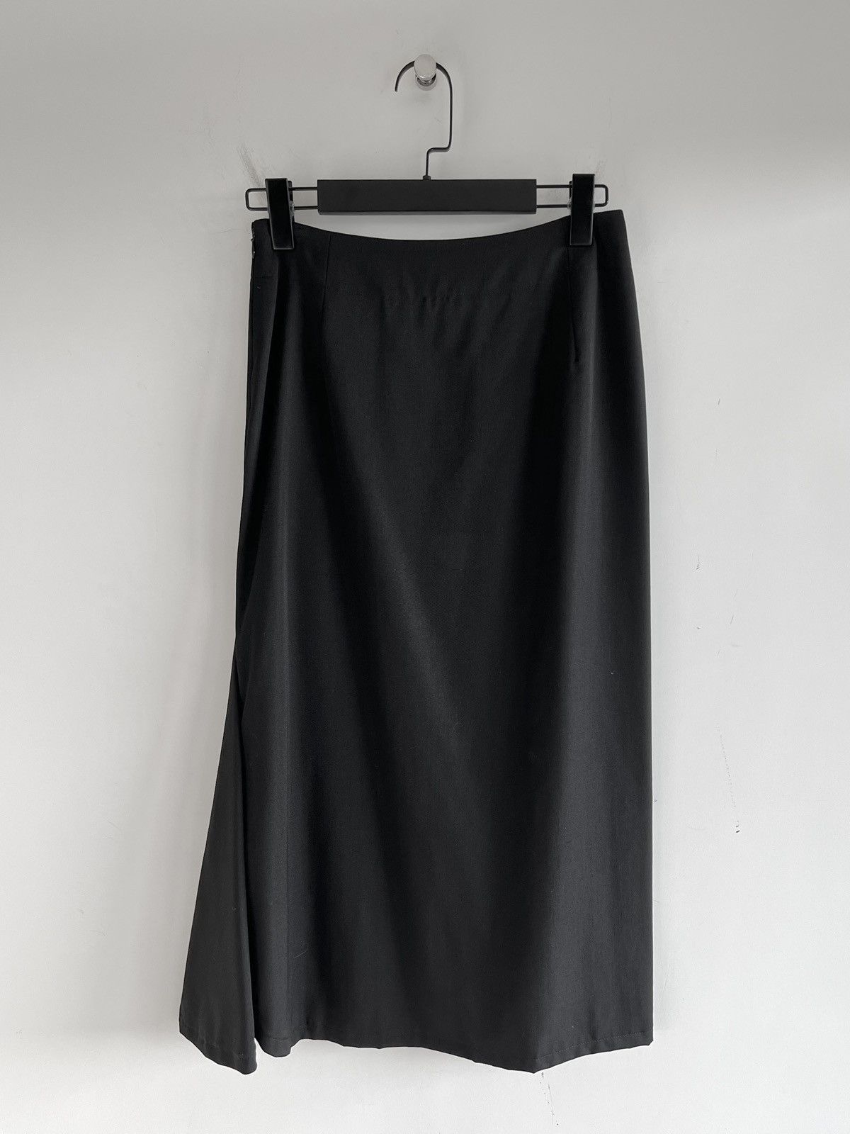 image of Yohji Yamamoto Femme - Wool Flared Maxi Skirt in Black, Women's (Size 26)
