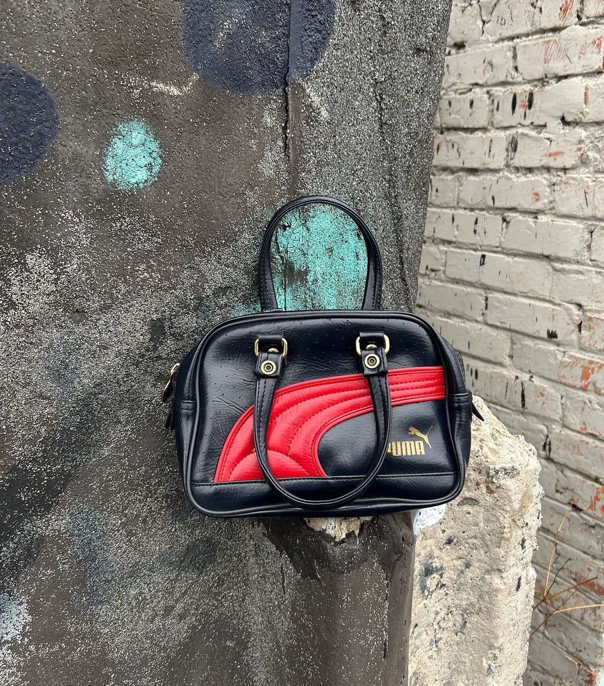 Puma × Vintage Vintage Puma Y2k Leather Mini Bag Size ONE SIZE - 2 Thumbnail