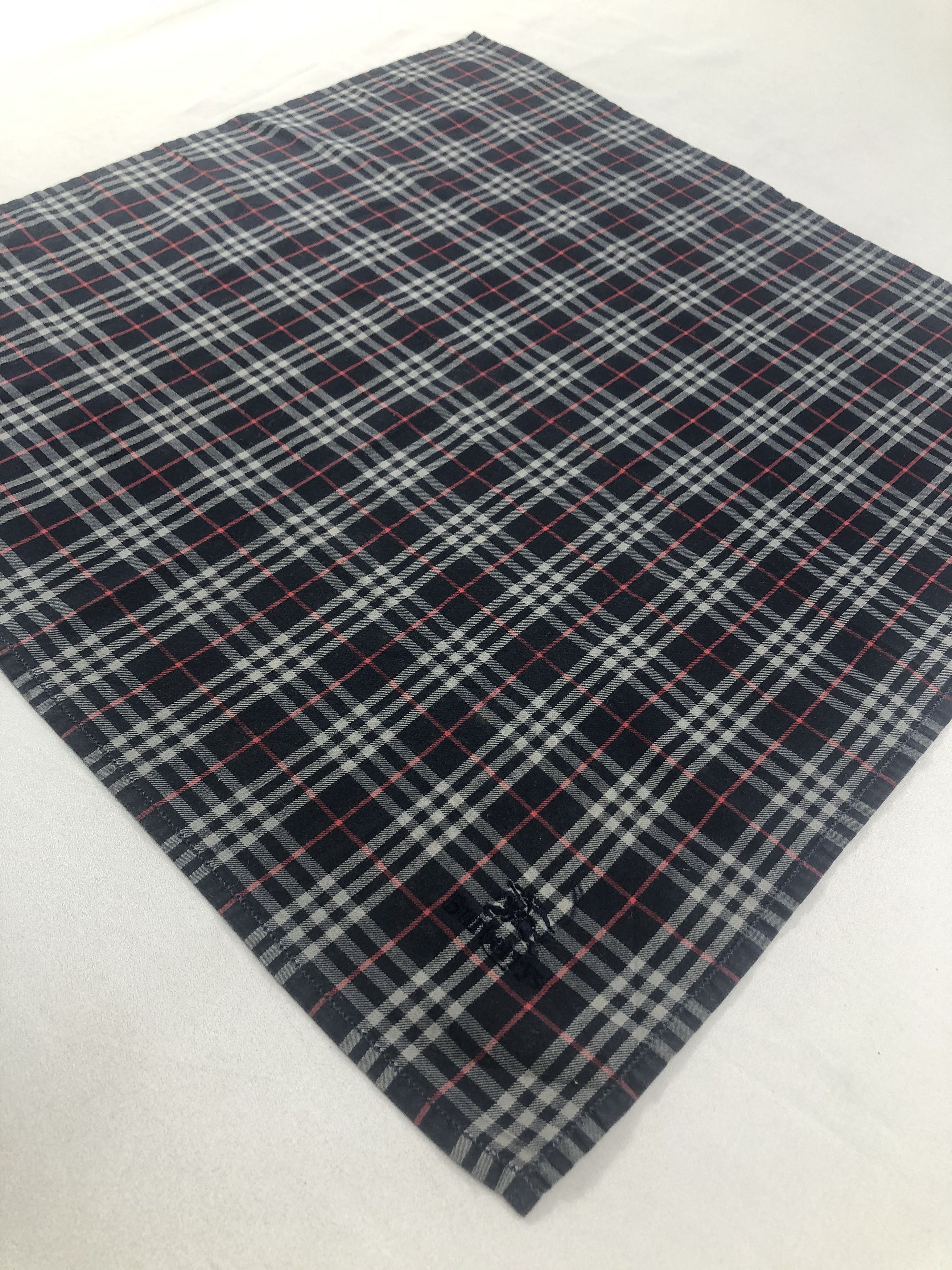 Burberry Burberry Handkerchief / Bandana / Neckerchief Size ONE SIZE - 4 Thumbnail