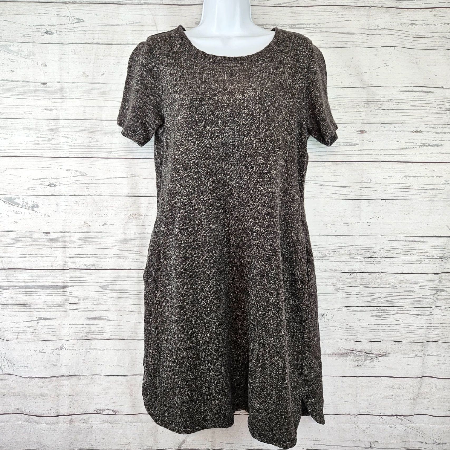 Vintage **Duluth Women's Short Sleeve Gray Pockets T-Shirt Dress Size Small** User: Duluth Women's Short Sleeve Gray Pockets T-Shirt Dress Size Small Size 28" / US 6 / IT 42 - 2 Thumbnail