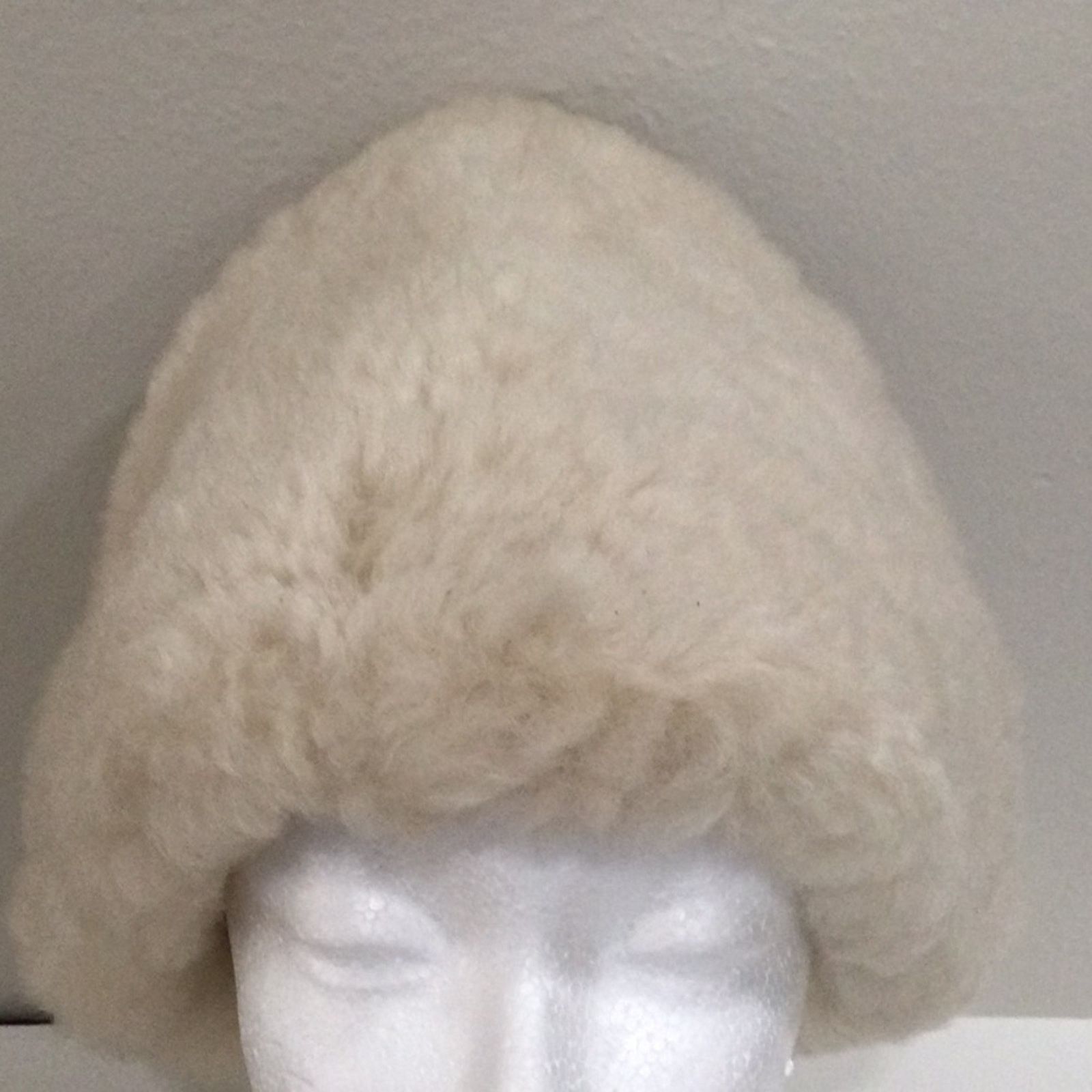 Other Fuzzy Cream Soft With A Satin Lining Winter Hat Size ONE SIZE - 13 Thumbnail