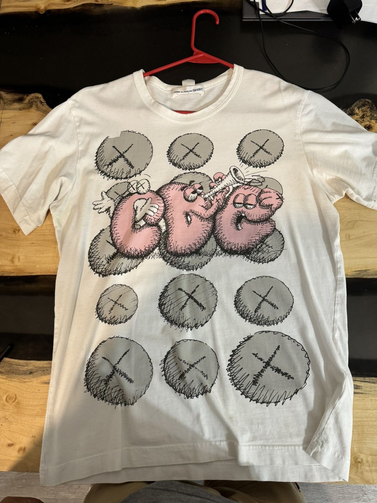 Comme des Garcons CDG x kaws Size US XL / EU 56 / 4 - 4 Thumbnail