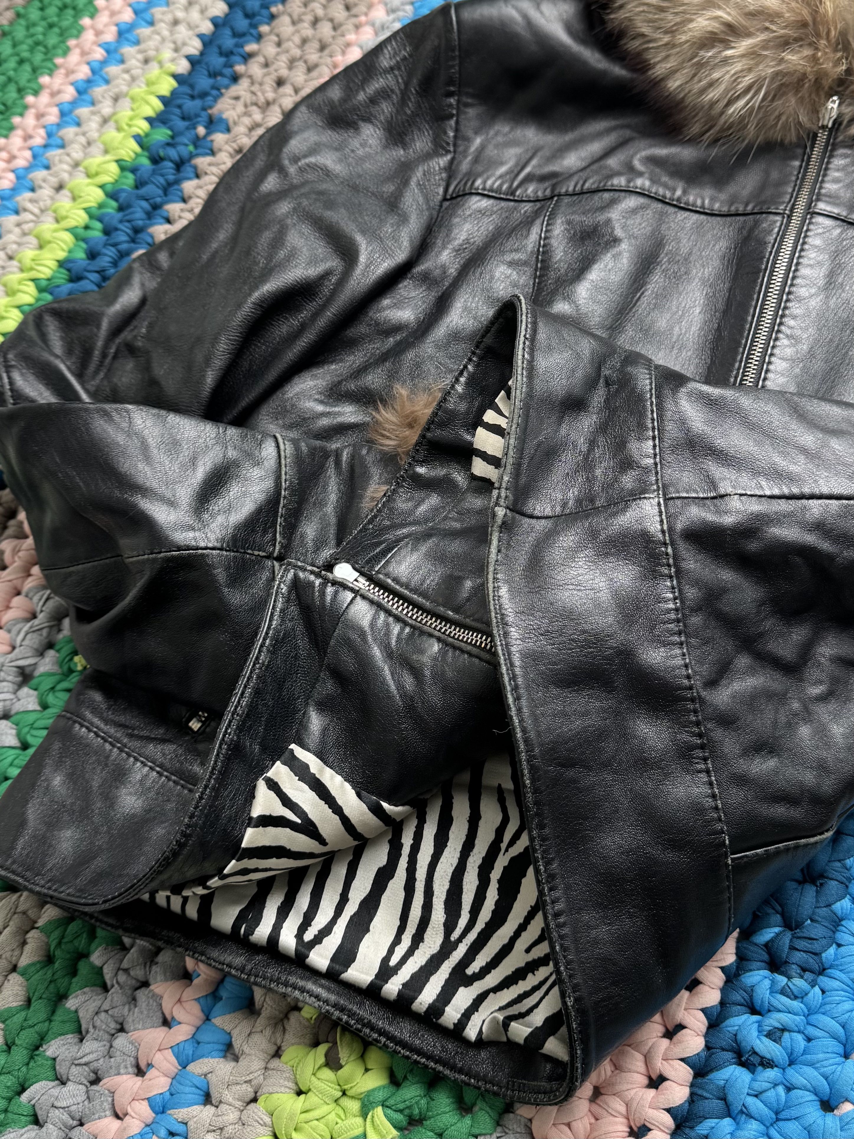 Vintage Vintage Leather Cropped Jacket With Real Fur (D15)(D10) Size L / US 10 / IT 46 - 9 Thumbnail
