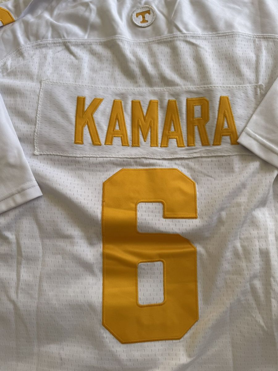 Adidas × NCAA Alvin Kamara Tennessee jersey - unworn Size US M / EU 48-50 / 2 - 2 Thumbnail