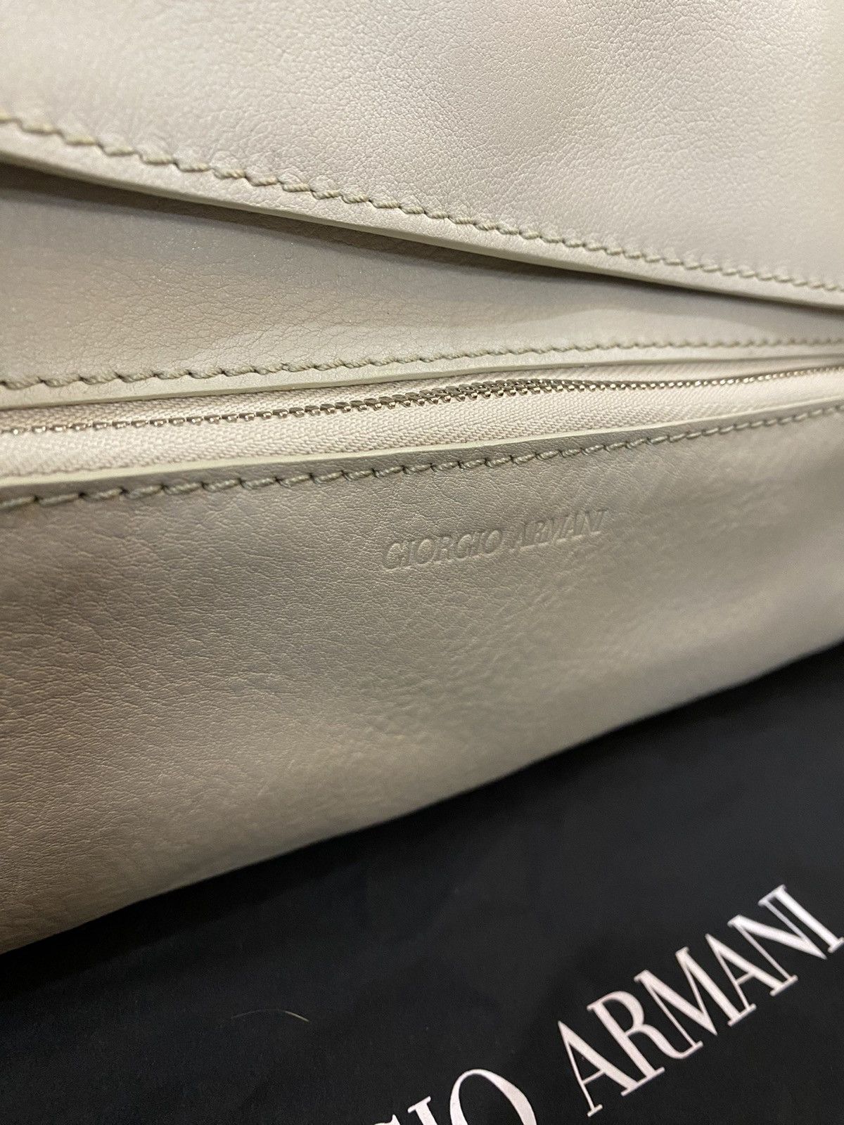 Giorgio Armani Giorgio Armani 🇮🇹 cement calf carry all travel bag unisex NEW Size ONE SIZE - 5 Thumbnail