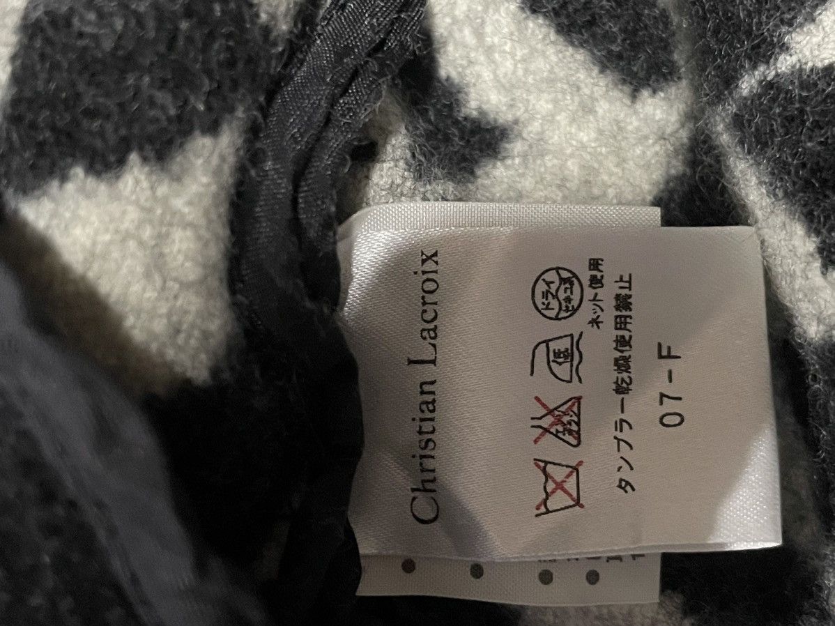 Christian Lacroix Christian Lacroix jacquard knit coat Size ONE SIZE - 6 Thumbnail
