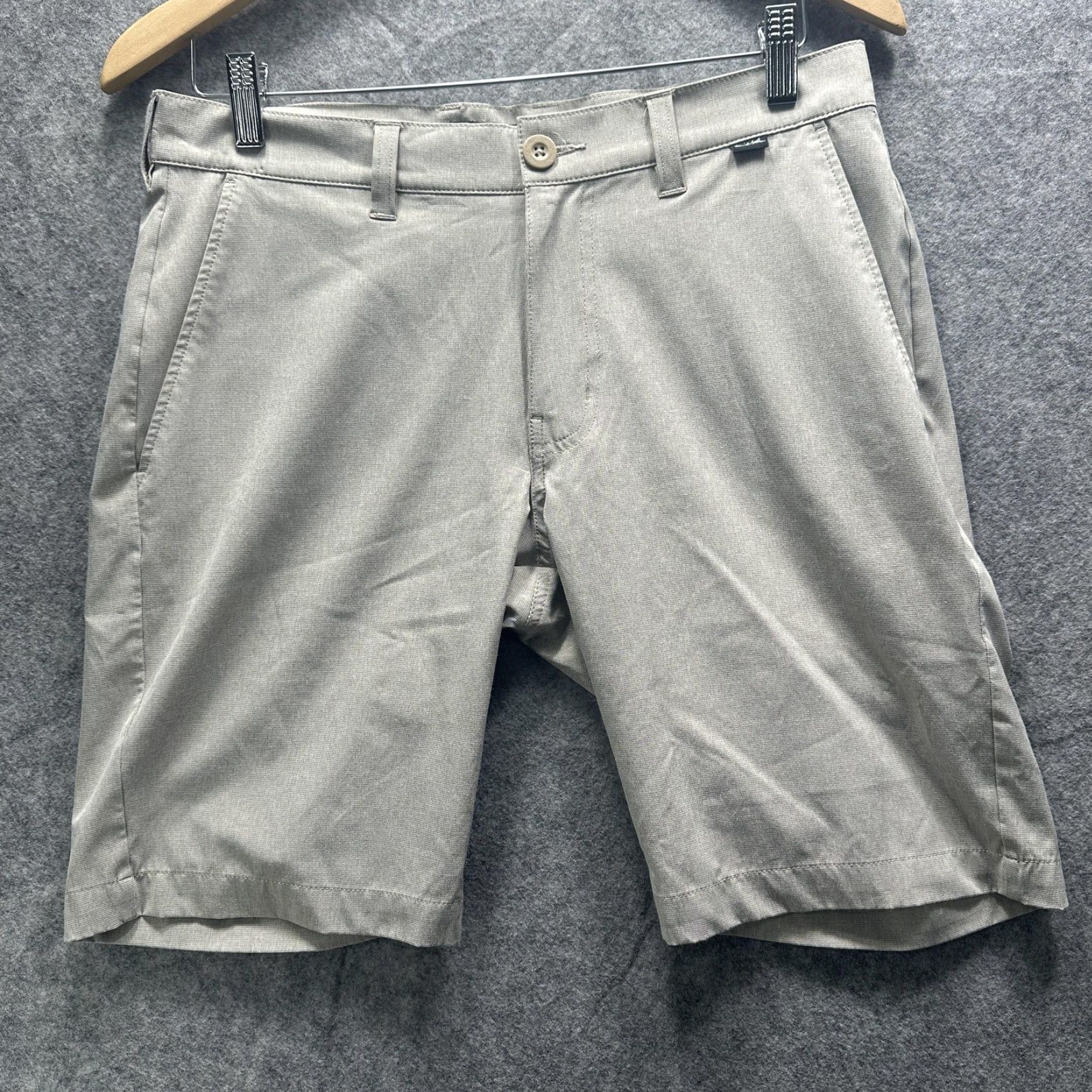 TravisMathew Travis Mathew Shorts Mens 30 Gray Check Chino Golf Stretch Casual 10 Inseam Size US 30 / EU 46 - 2 Thumbnail