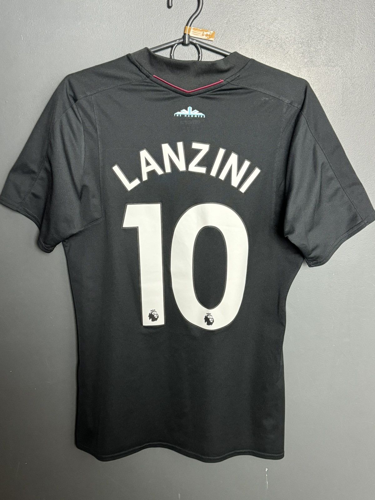 Umbro West Ham United 17/18 Away Lanzini Football Jersey Size US S / EU 44-46 / 1 - 1 Thumbnail