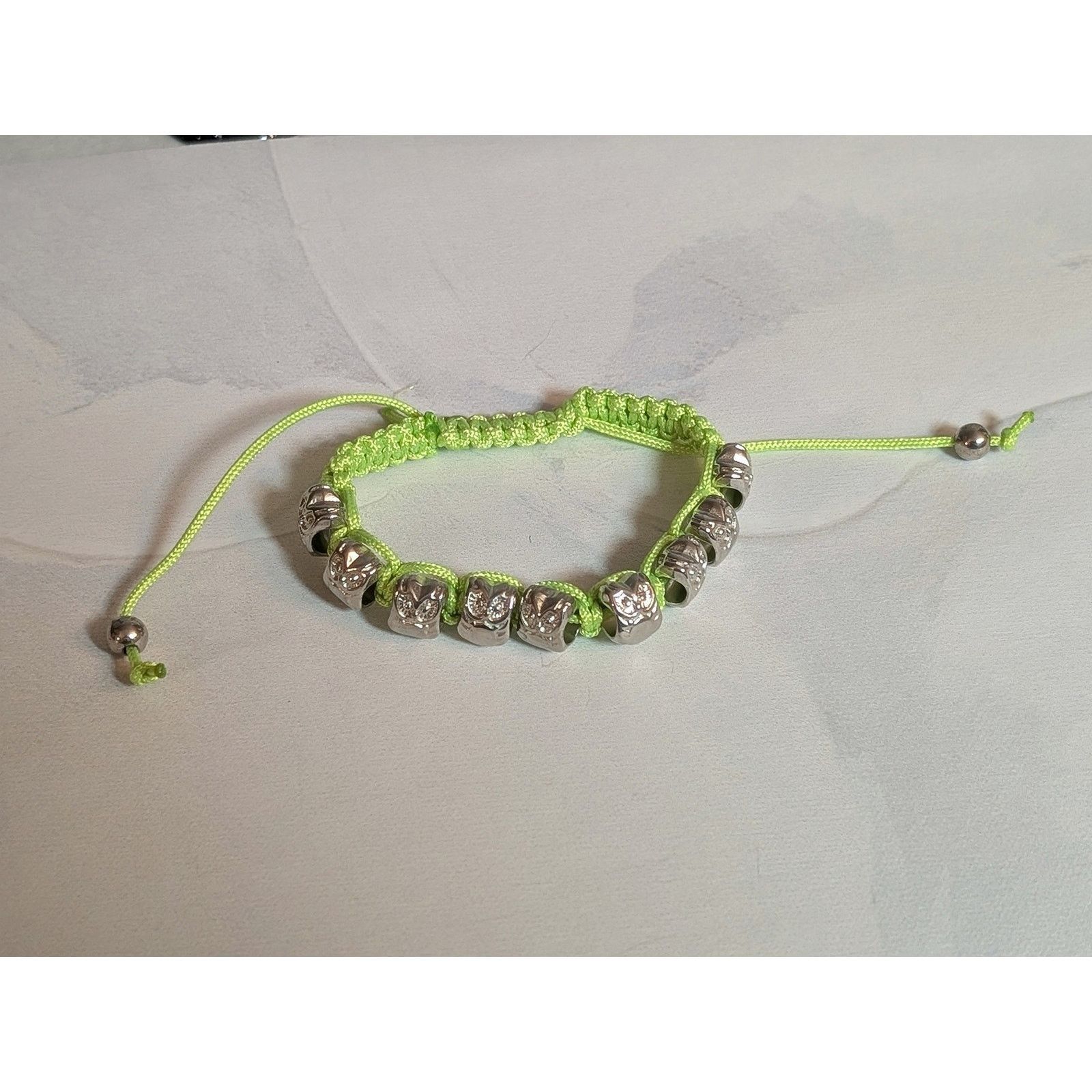 Vintage Cute VTG Lime & Silver Owl Bead Paracord Adjustable Bracelet Size ONE SIZE - 6 Thumbnail