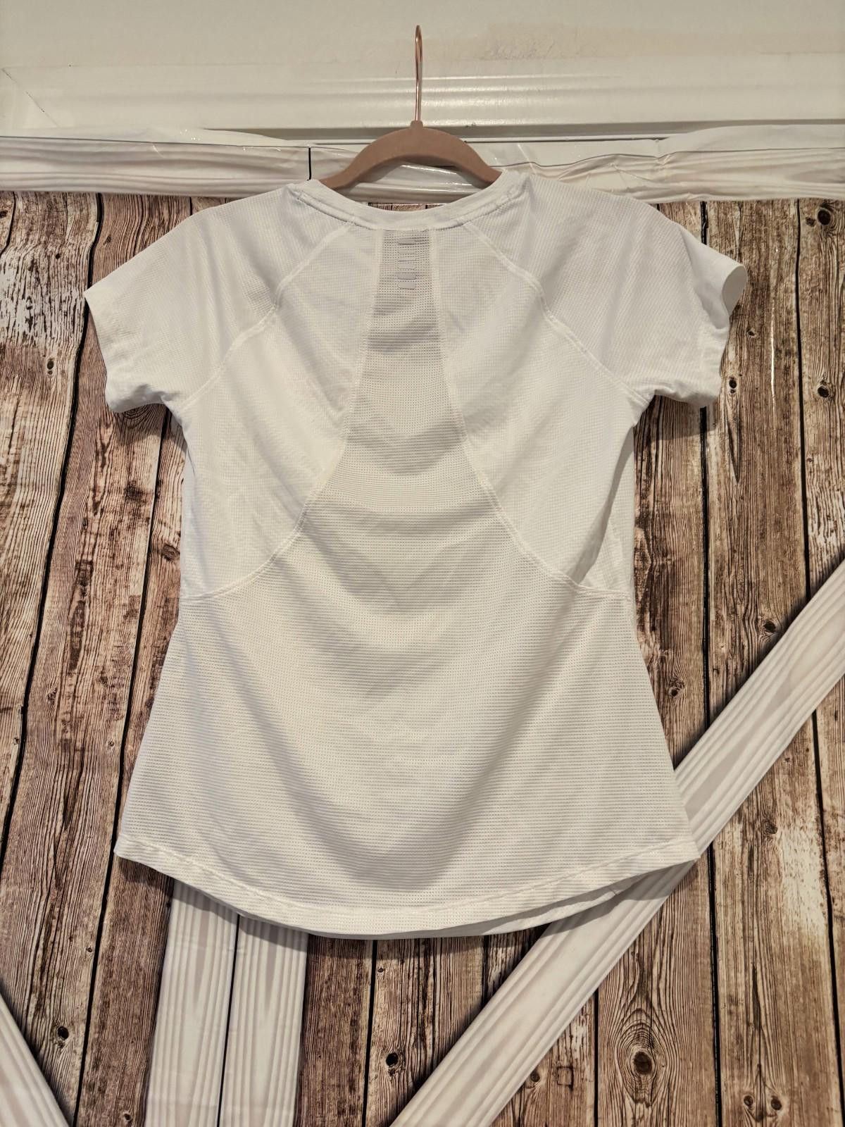Hurley Womens/mens Hurley white sz XS athletic shirt #294 Size XS / US 0-2 / IT 36-38 - 2 Thumbnail