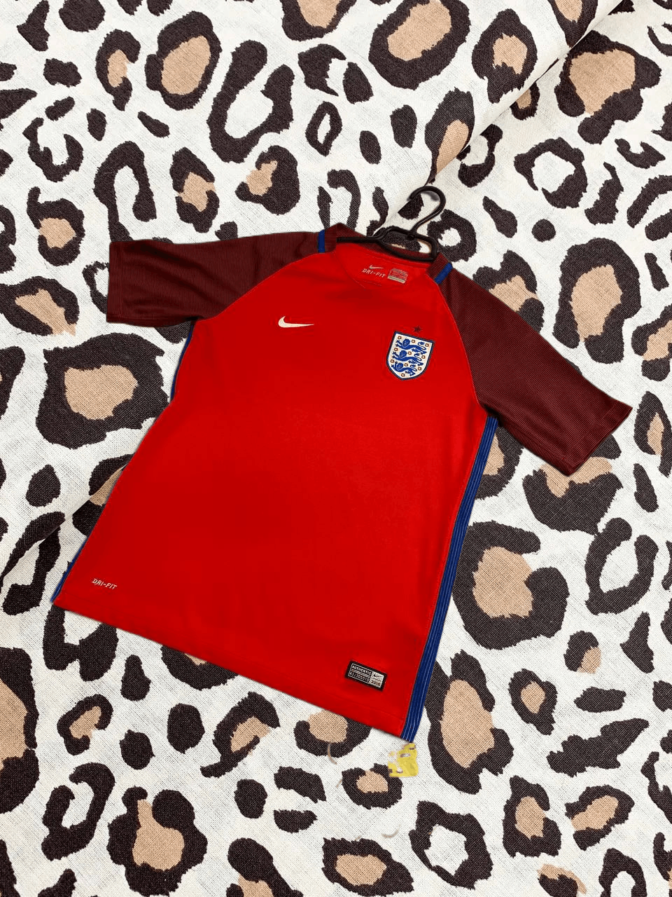 Nike 90s Nike T-shirt Size US XL / EU 56 / 4 - 1 Thumbnail