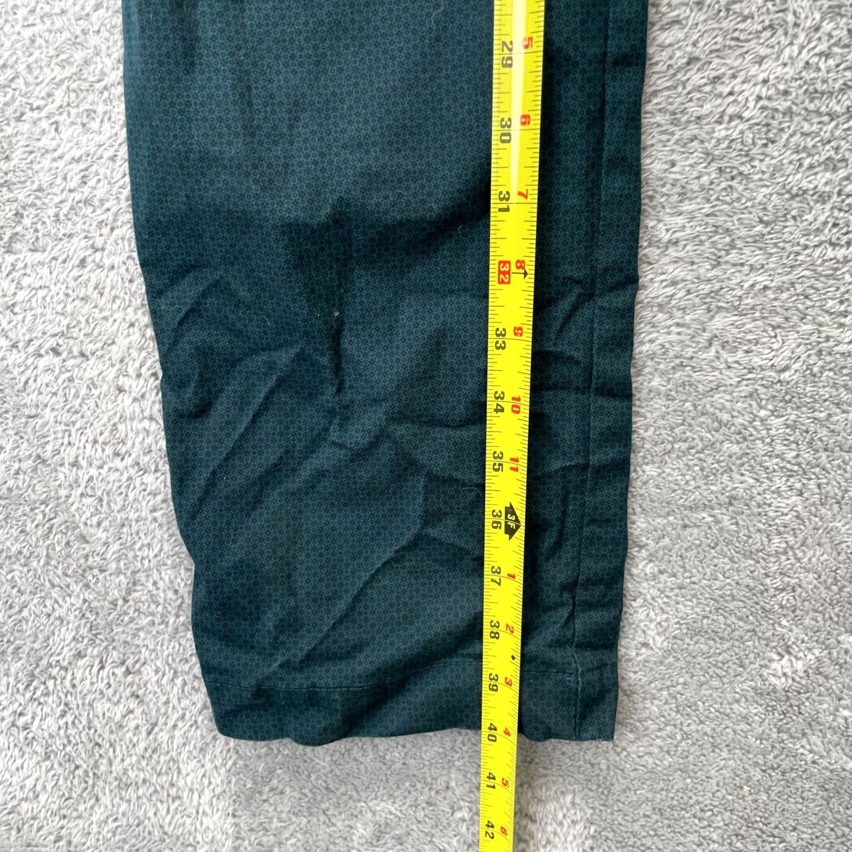 Banana Republic Banana Republic Pants Mens 34x32 Green Aiden Chino Geometric Slim Fit Stretch Pants Mens Slim Chino Green Banana Republic Mens Pants Geometry 90s? Size US 34 / EU 50 - 6 Thumbnail
