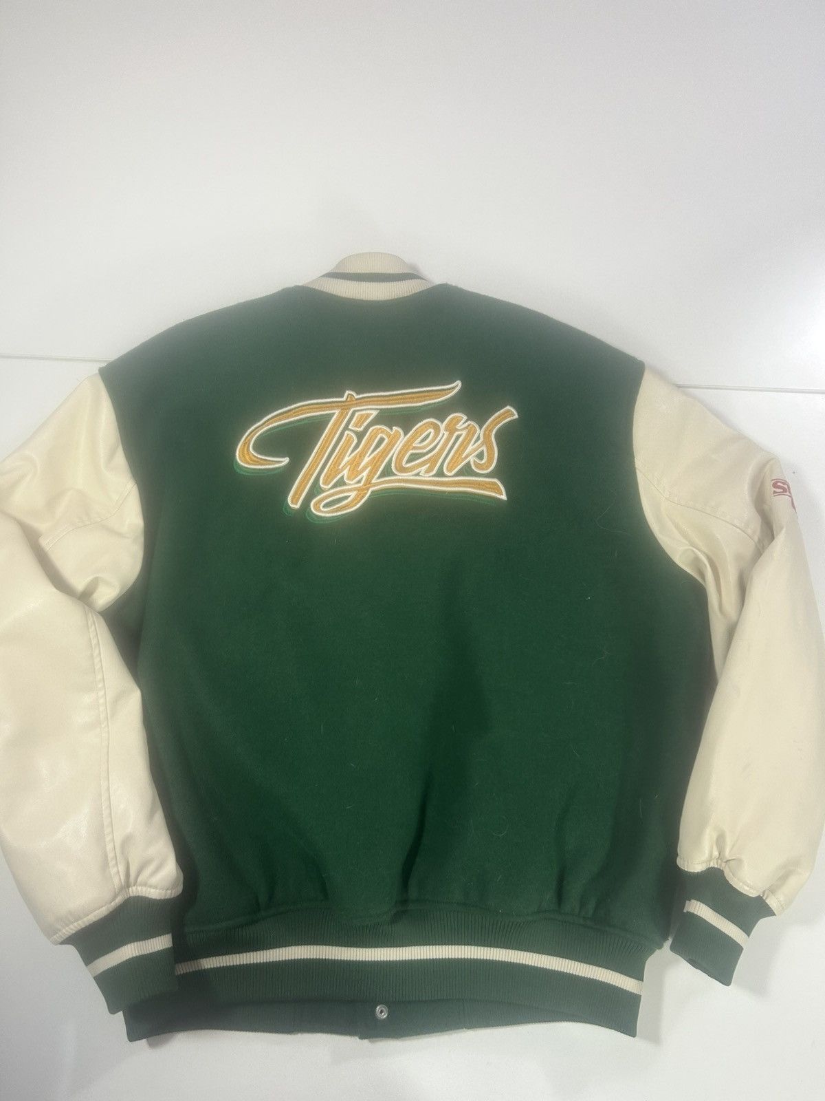 H&M H&M Stranger Things Hawkins High School Tigers jacket Size US M / EU 48-50 / 2 - 9 Thumbnail