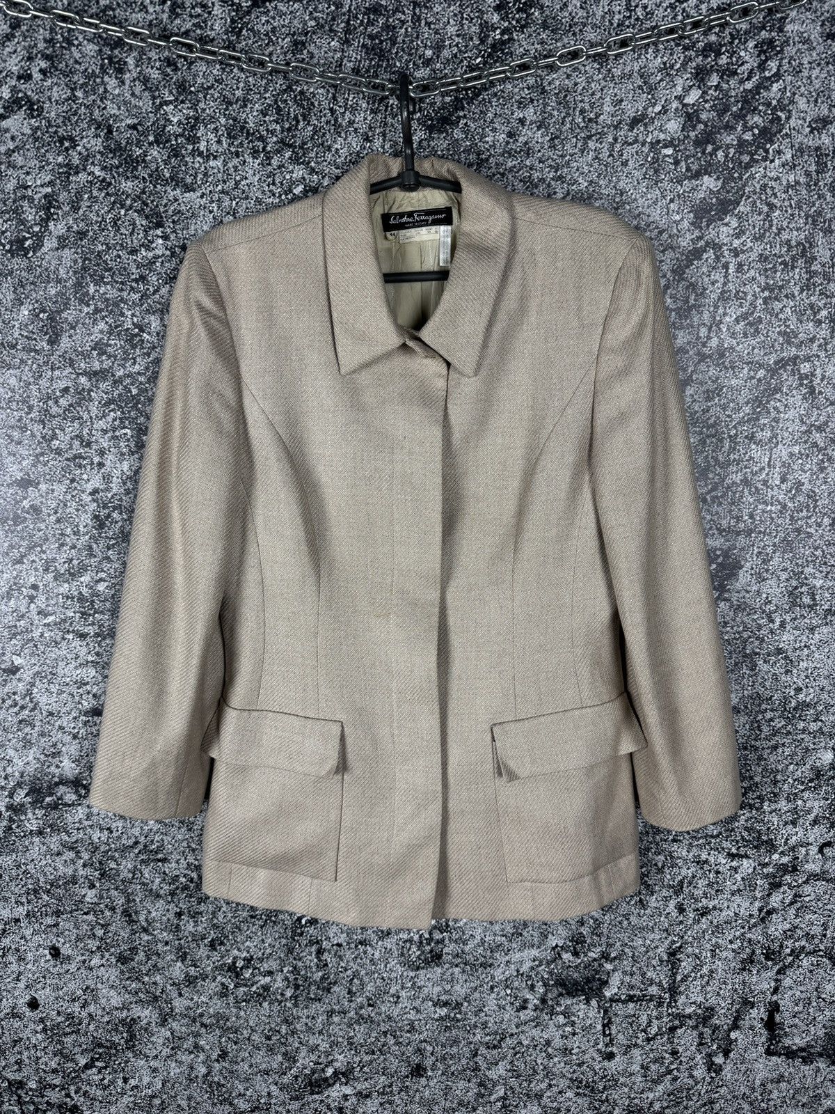 Salvatore Ferragamo Salvatore Ferragamo Vintage Blazer Jacket Cashemire/Silk 44 Size M / US 6-8 / IT 42-44 - 1 Thumbnail