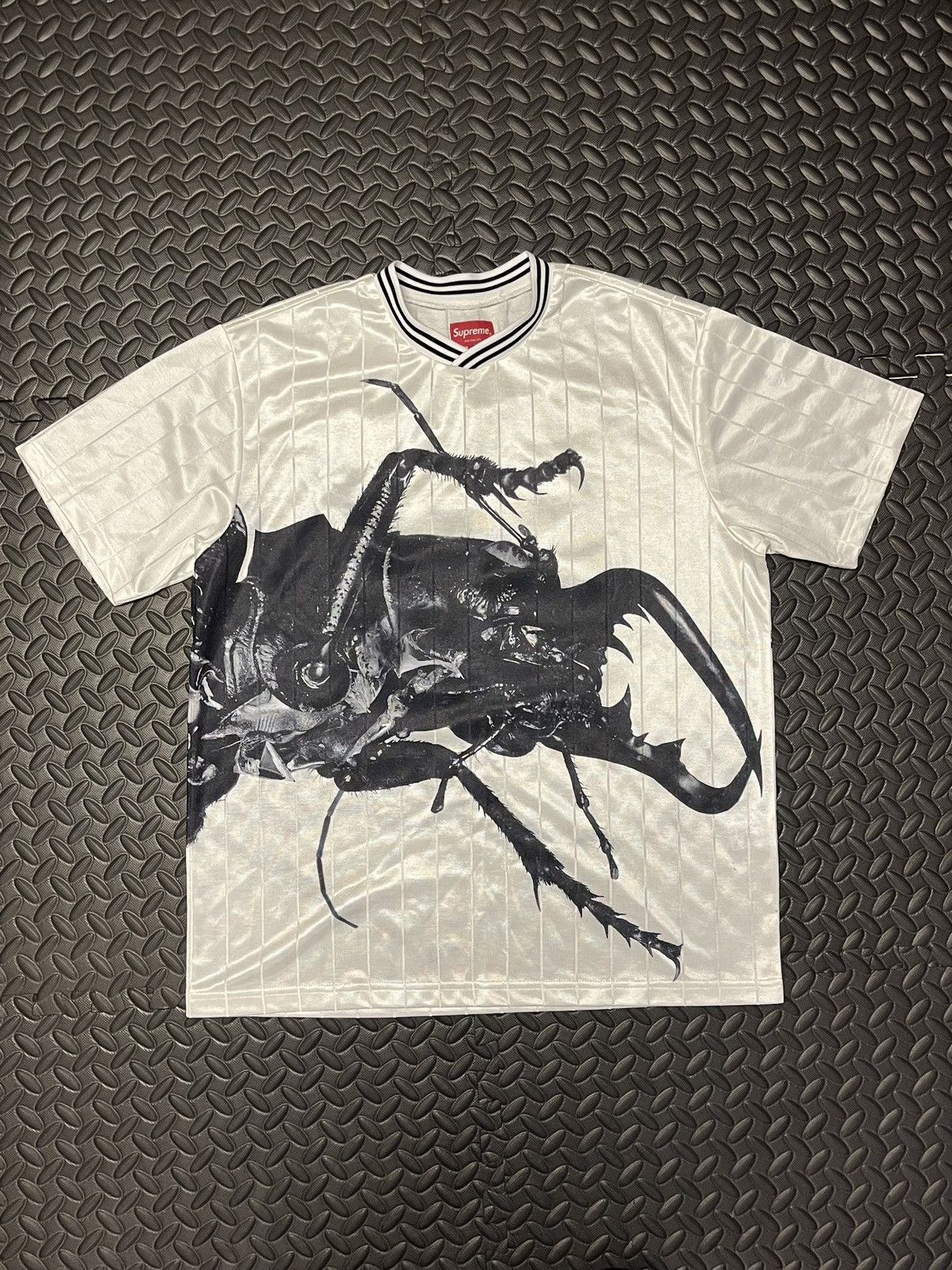 Supreme Supreme black beetle top tee jersey soccer t shirt white | Grailed