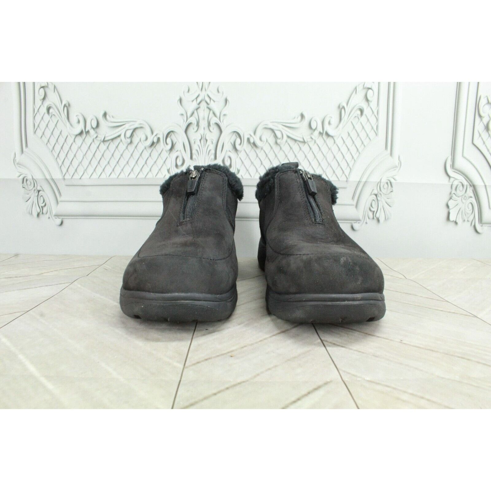 L.L. Bean LL Bean Women's Waterproof Front Zipper Mocs Booties Size US 6.5 / IT 36.5 - 5 Thumbnail