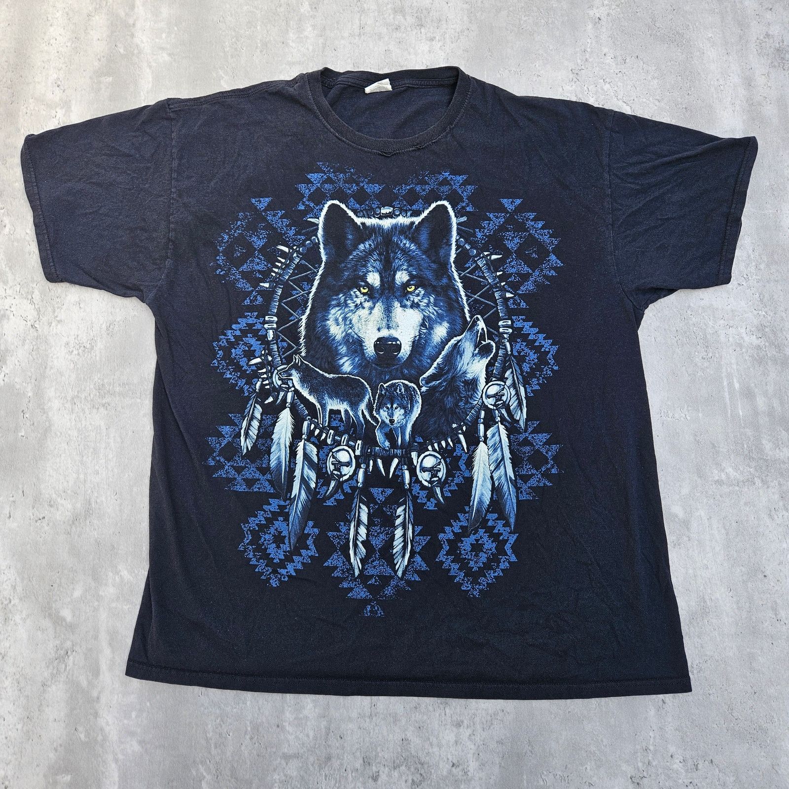 Fruit Of The Loom Vintage Wolf Print Graphic T-Shirt Size Mens XL Size US XL / EU 56 / 4 - 1 Thumbnail