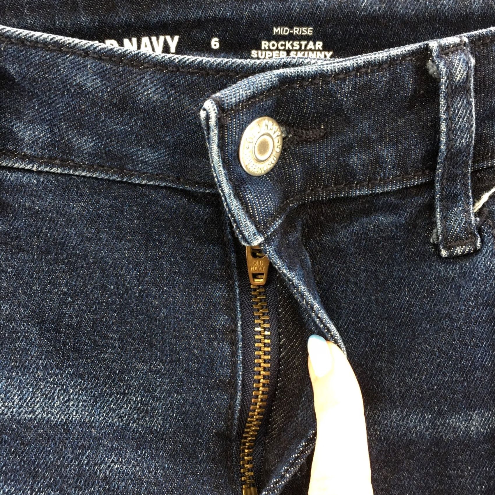 Old Navy Old Navy Rockstar Super Skinny Jeans Women 6 Blue Dark Wash Denim Jeans Skinny Regular 29x29 Womens Jeans Size 28" / US 6 / IT 42 - 3 Thumbnail