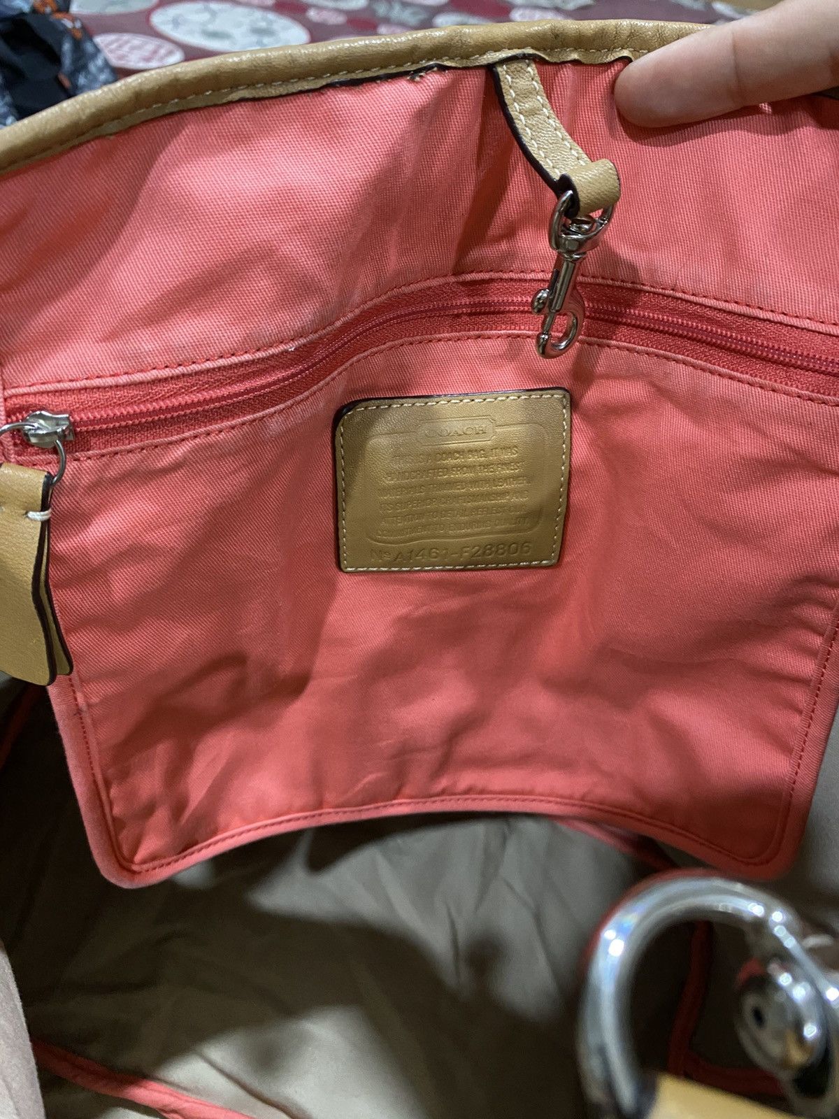 Coach Coach Hadley Variegated Striped Duffle Bag Size ONE SIZE - 16 Thumbnail