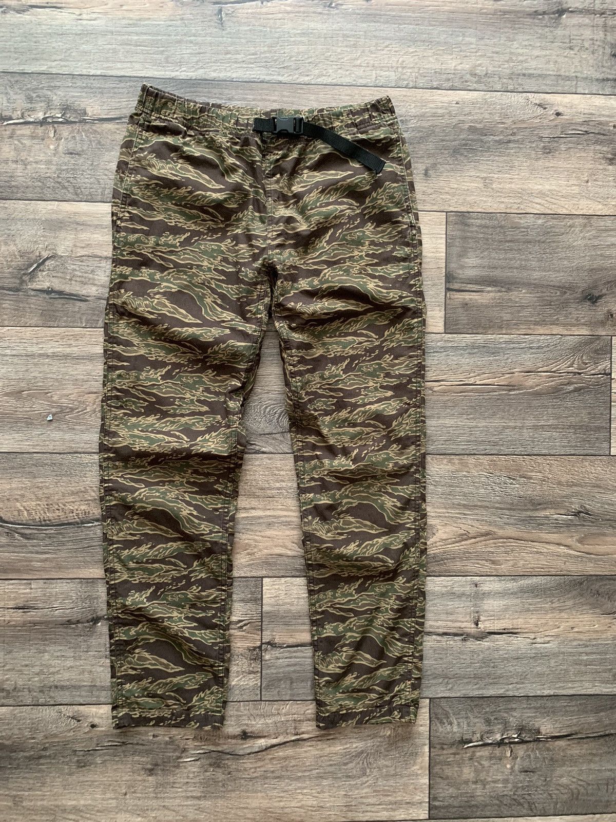 Carhartt × Carhartt Wip × Vintage Carhartt WIP Colton Clip Tiger Camo Pants Size US 31 - 4 Thumbnail