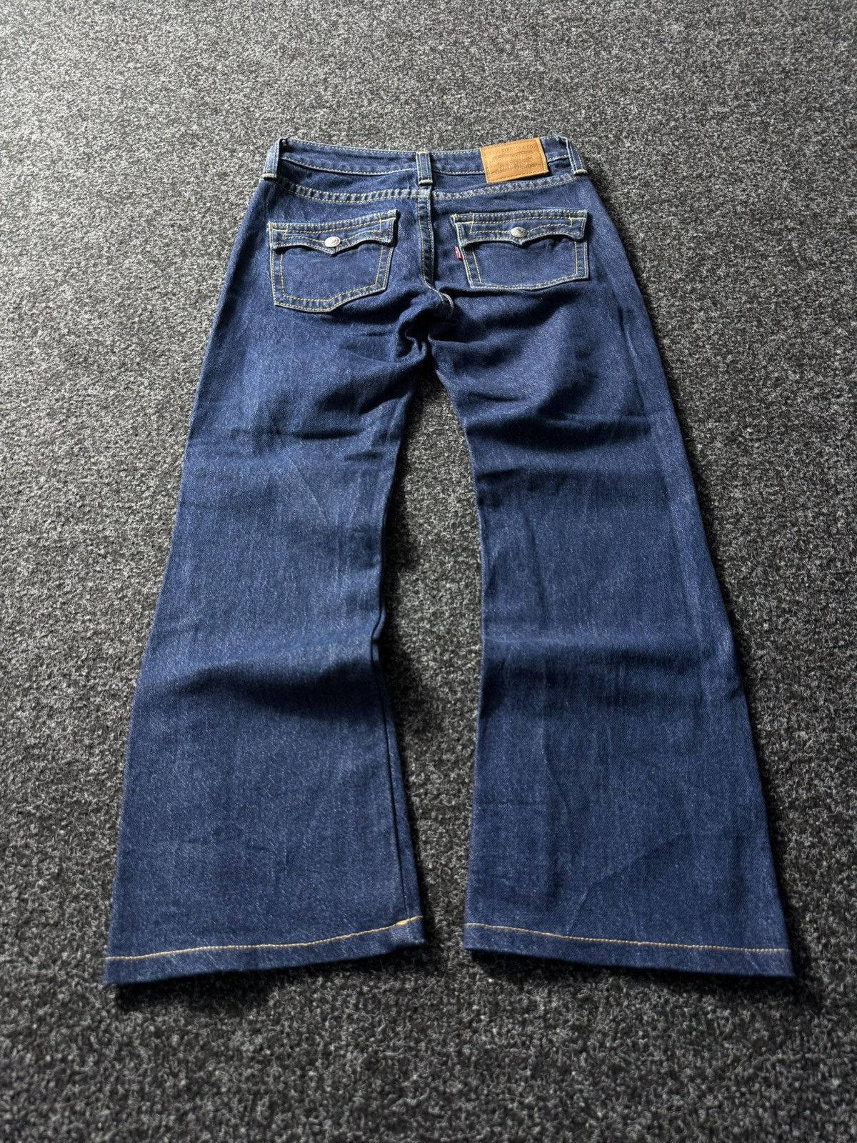 Japanese Brand × Levi's × Vintage Vintage 00s Flared Levis Jeans Bootcut Denim Pants Y2K Size 24" / US 00 / IT 34 - 8 Thumbnail