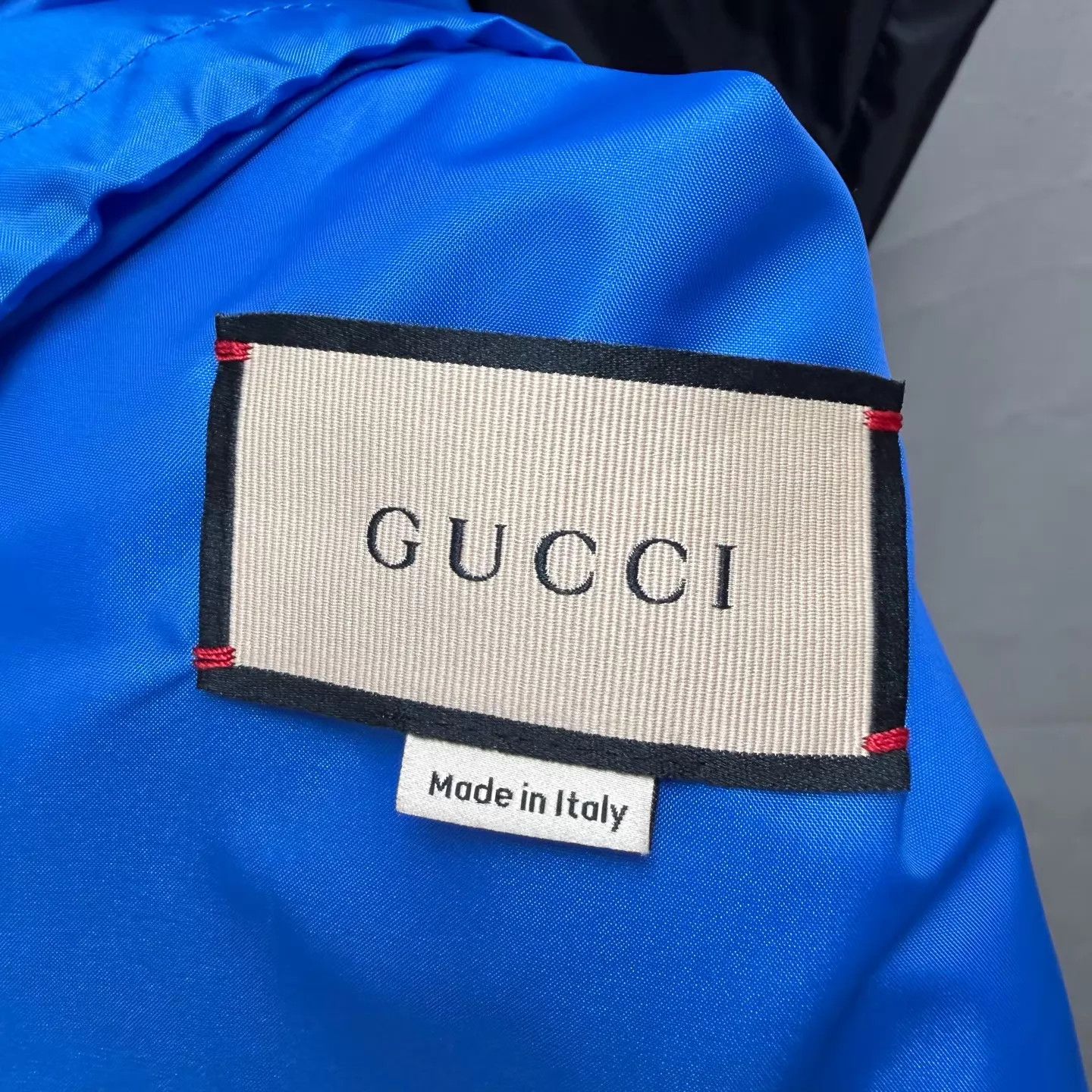 Gucci Gucci Black & Blue Logo Jacket 44 (99 New, Worn Once) Size US S / EU 44-46 / 1 - 5 Thumbnail