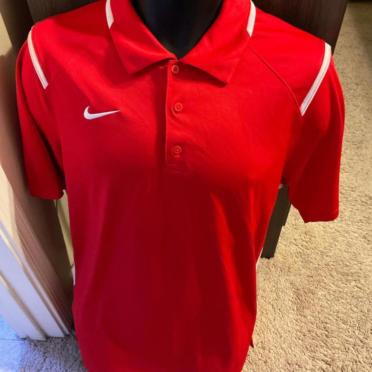 Nike Mens Used Red Nike Dri Size US L / EU 52-54 / 3 - 1 Thumbnail