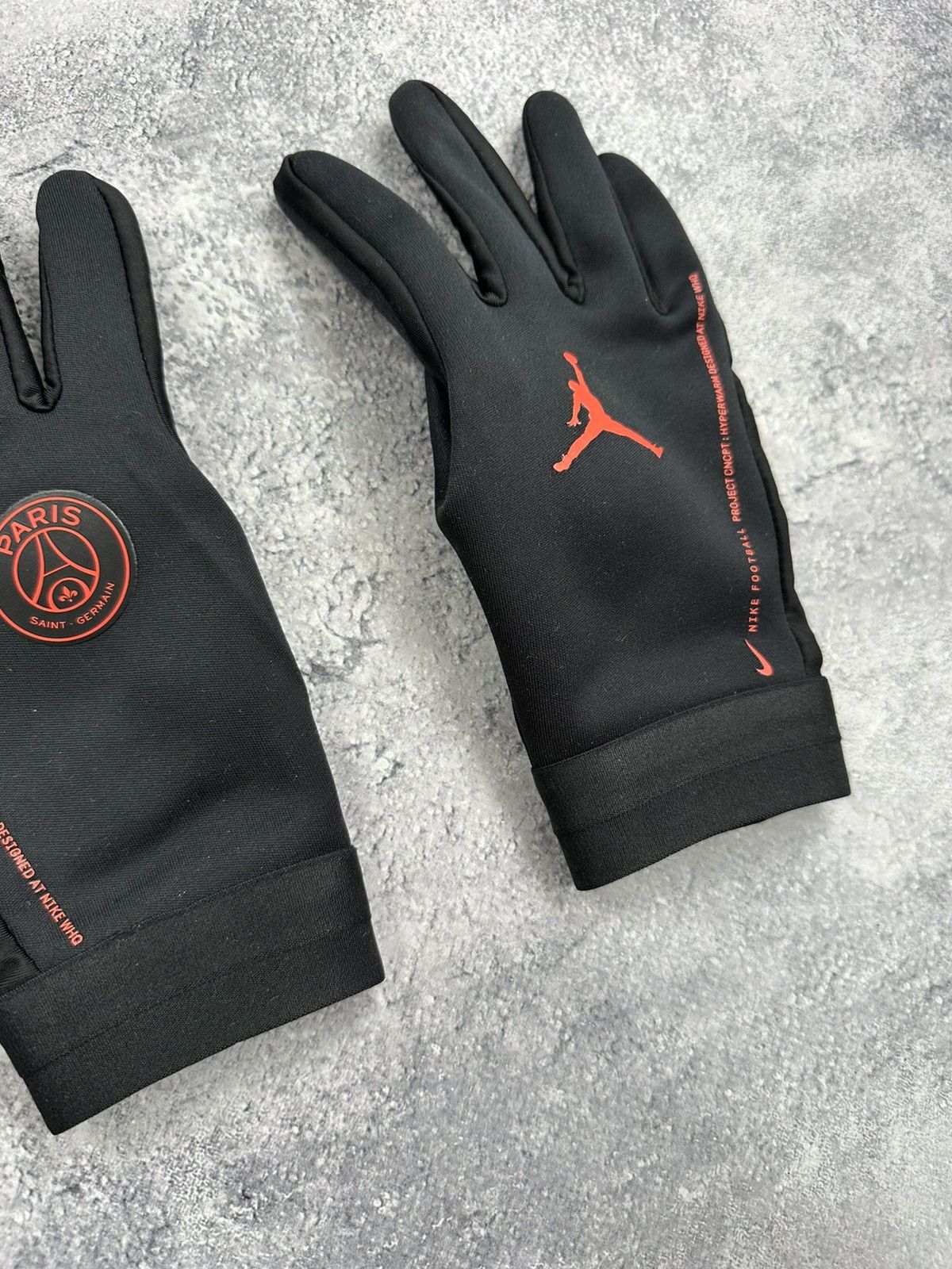 Nike Nike Jordan PSG Paris Saint-Germain HyperWarm Black Gloves Size ONE SIZE - 4 Thumbnail