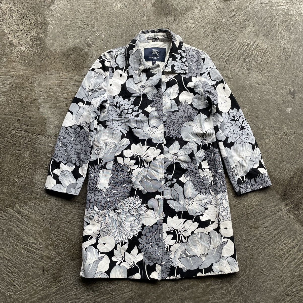 Burberry London Floral Coat / Jacket Made in Italy