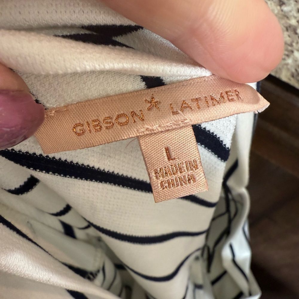 Other NWT Gibson,latimer size, large V-neck striped blue white Size L / US 10 / IT 46 - 8 Thumbnail