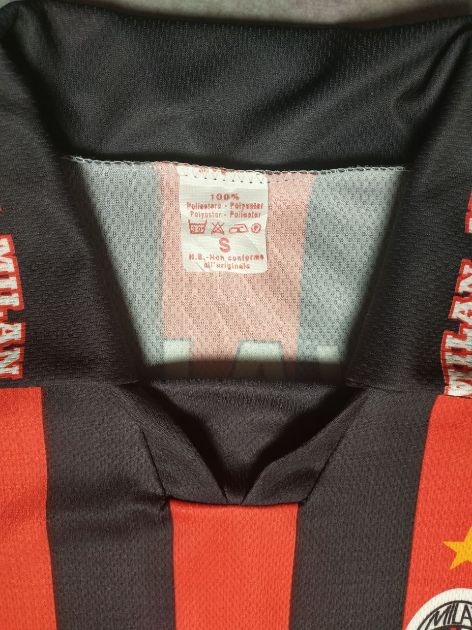 Vintage Rivaldo AC Milan vintage soccer jersey 90’s shirt Italy Size US S / EU 44-46 / 1 - 5 Thumbnail