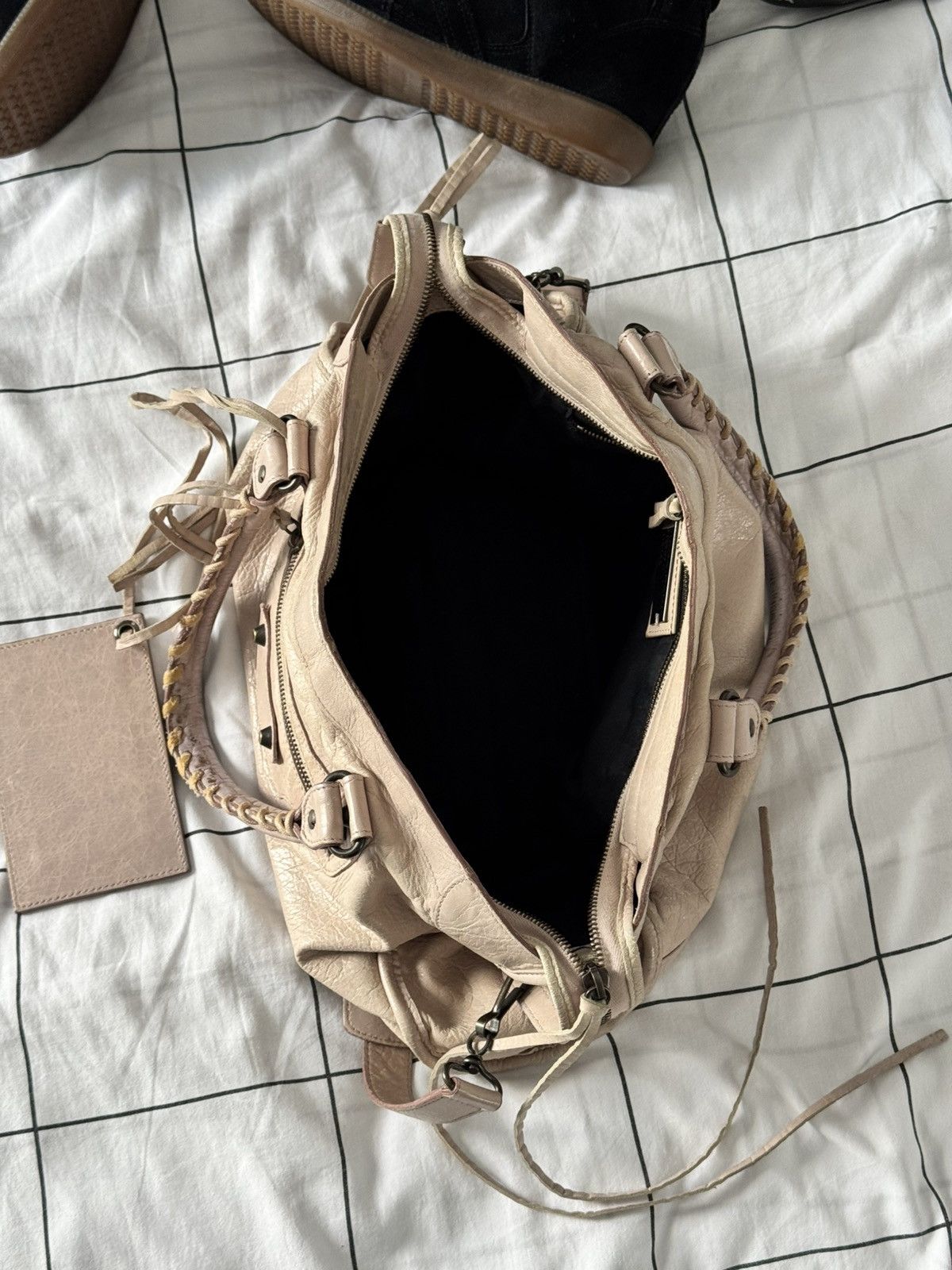 Balenciaga Vintage Balenciaga 00s City Bag Distressed Leather Handbag Size ONE SIZE - 9 Thumbnail