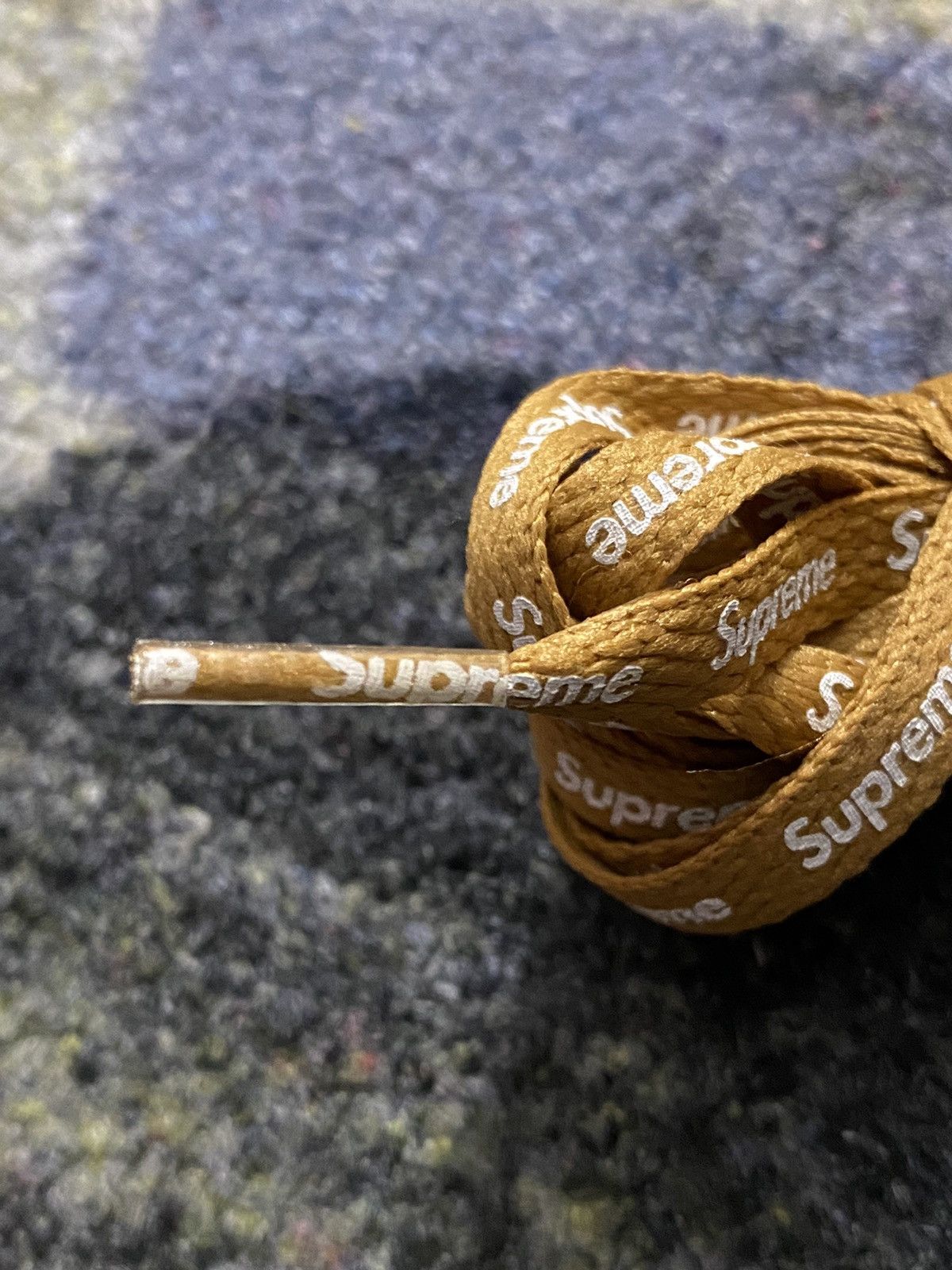 Nike × Supreme Supreme Nike Laces Wheat Size ONE SIZE - 3 Thumbnail