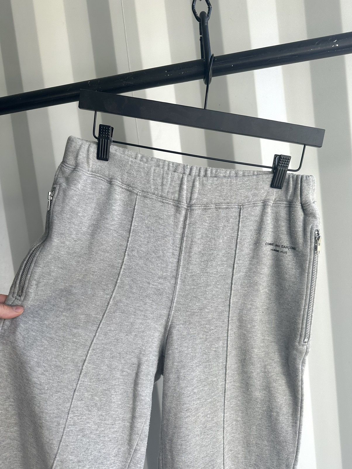 Comme des Garcons Homme Plus × The Rolling Stones Rolling Stones CDG Sweatpants Grey Tongue Logo Size US 29 - 3 Thumbnail