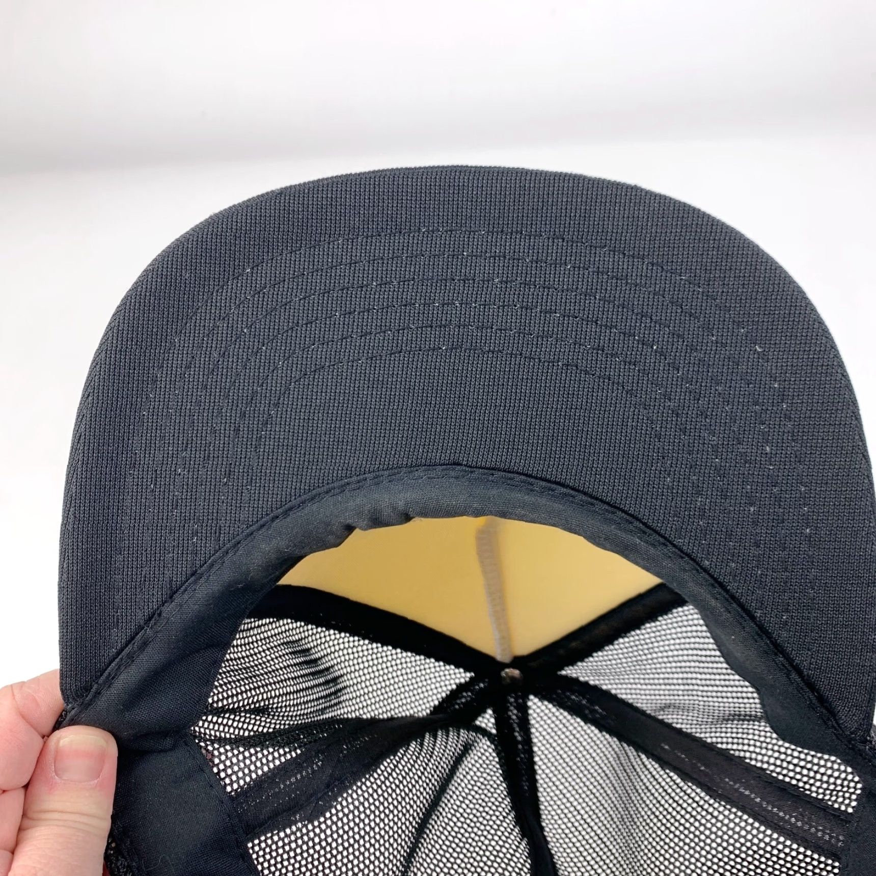 Vintage VINTAGE YA Snapback Trucker Hat Cap Black White Hays Kansas Pump & Supply Kraus YA Cap Mens Girls Boys Size ONE SIZE - 8 Thumbnail