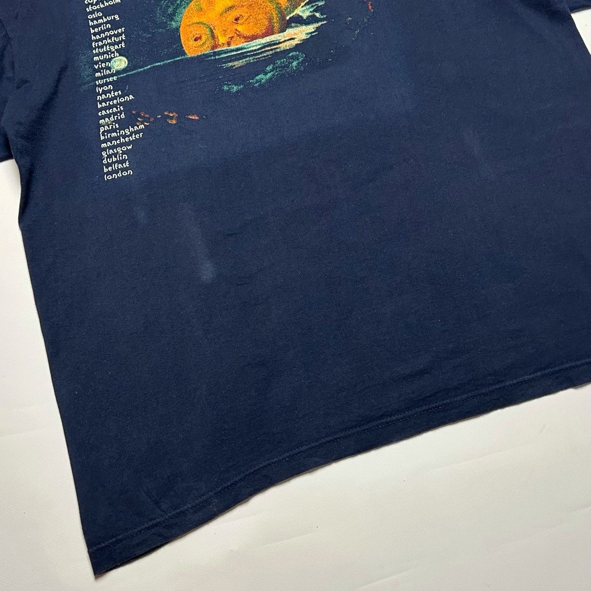 Band Tees Vintage 1995 Smashing Pumpkins Mellon Collie Euro Tour Tee Size US XL / EU 56 / 4 - 17 Thumbnail
