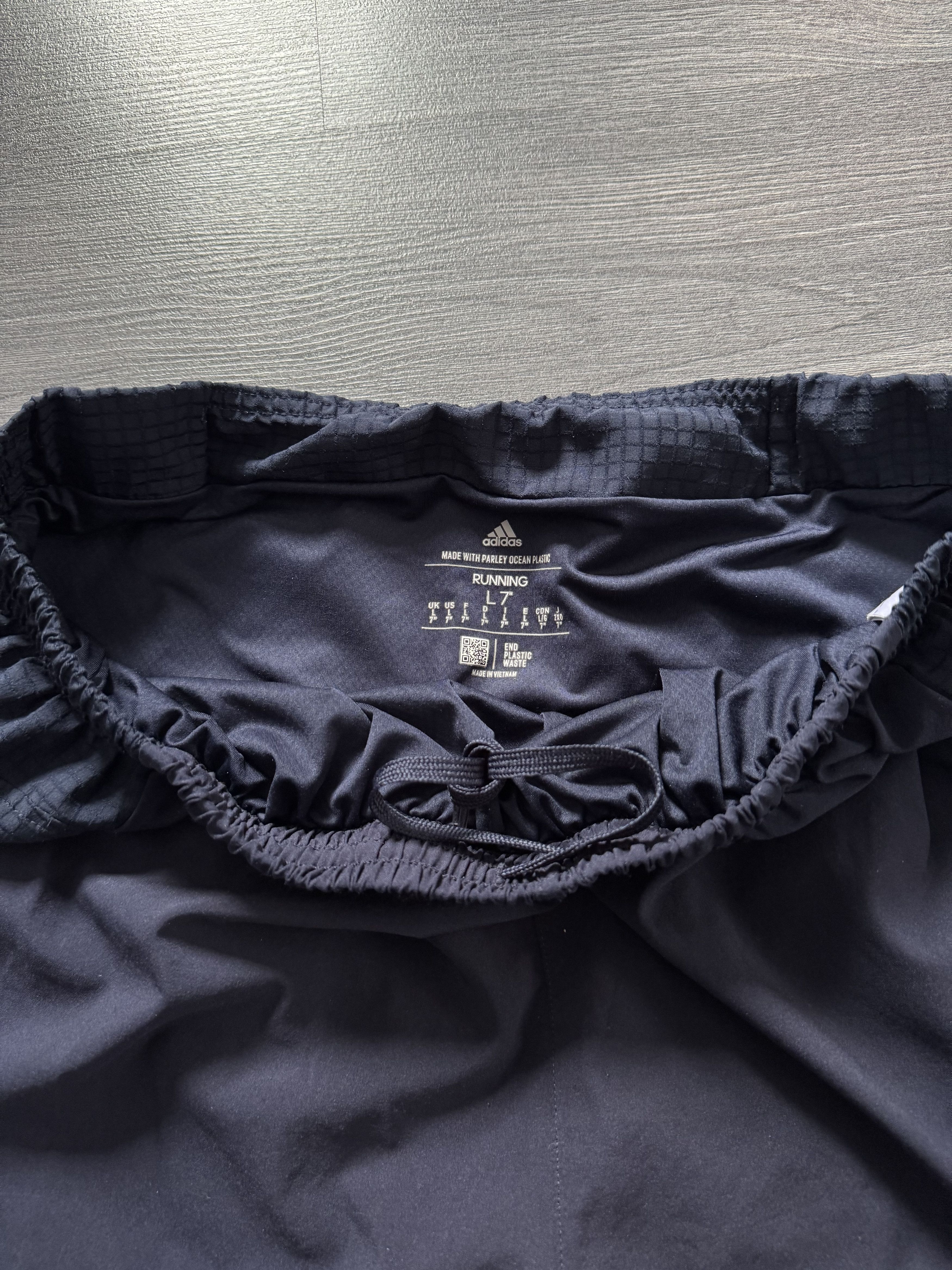 Adidas Adidas Running Shorts Size US 34 / EU 50 - 4 Thumbnail