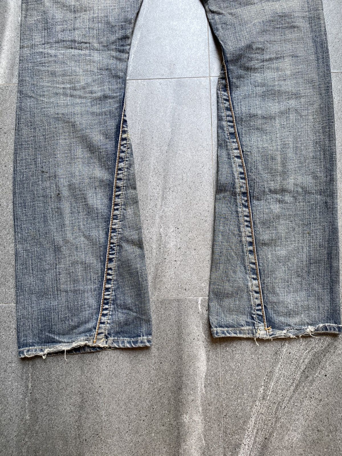 Tornado Mart Semantic Design Python Detail Distressed Bootcut Denim Jeans Size US 32 / EU 48 - 4 Thumbnail