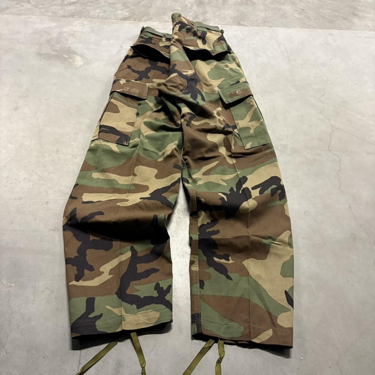 Vintage Crazy Vintage Y2K/2000s Baggy Streetwear Style Skater Grunge Camo Cargo Pants! Size US 30 / EU 46 - 4 Thumbnail