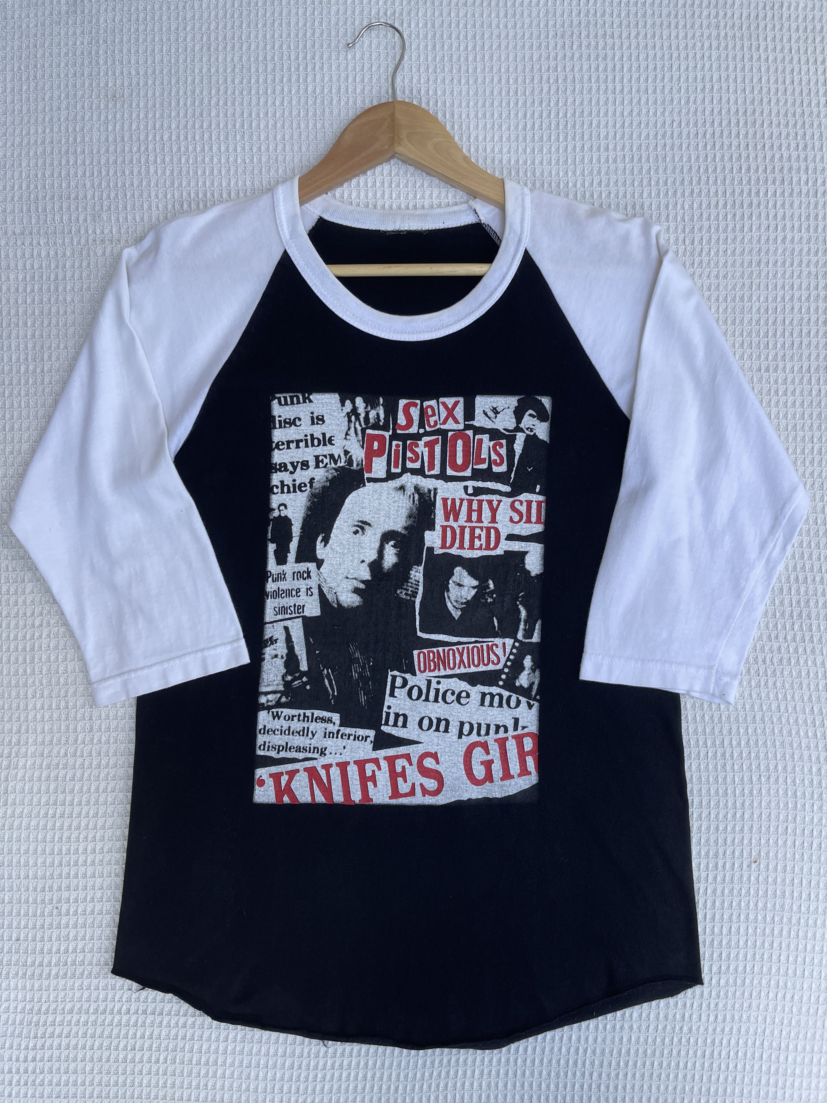 Band Tees Rare🔥Vintage Sex Pistol 3quarter Raglan T-Shirt Size US S / EU 44-46 / 1 - 9 Thumbnail