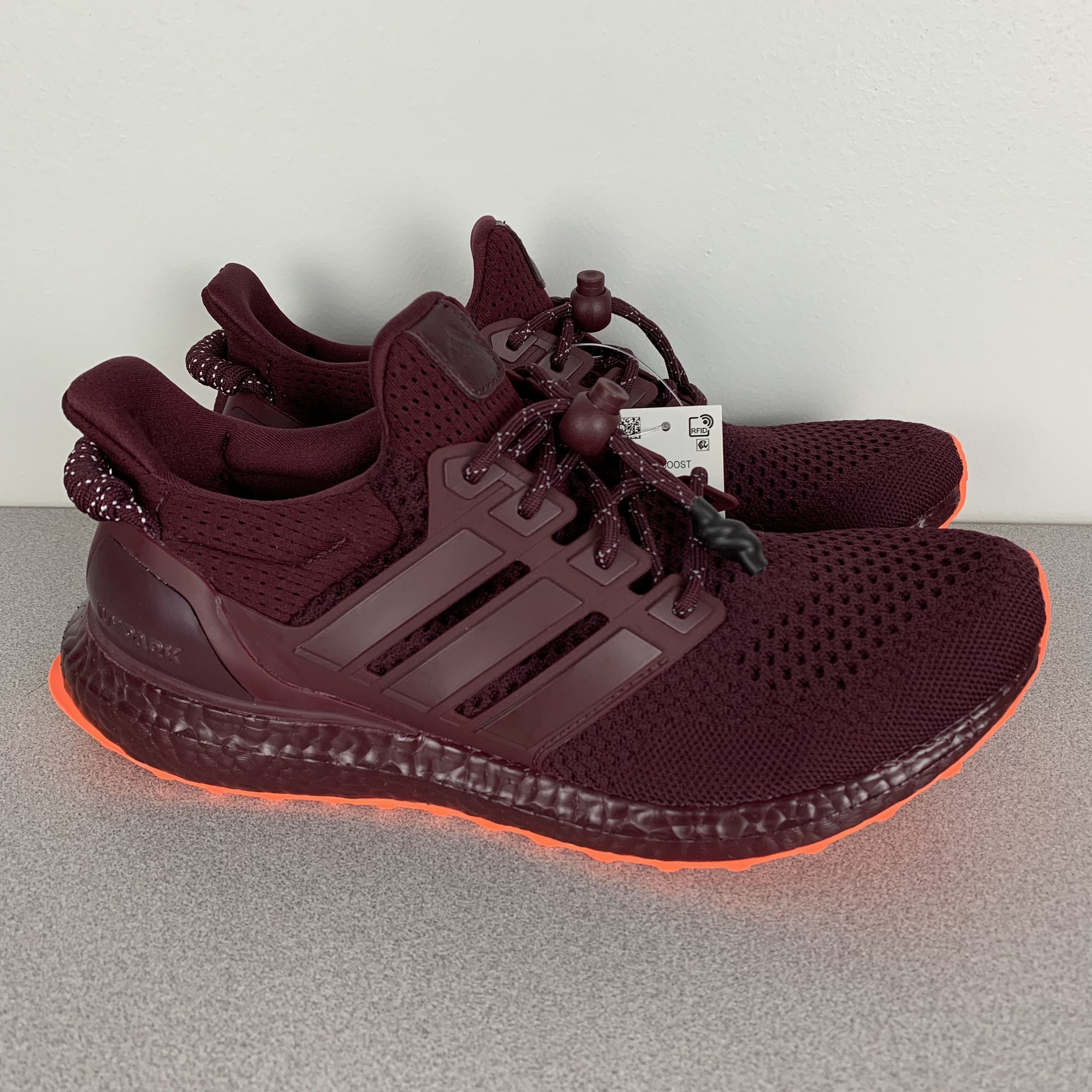 Adidas Ivy Park Ultra Boost Size US 9 / EU 42 - 1 Thumbnail