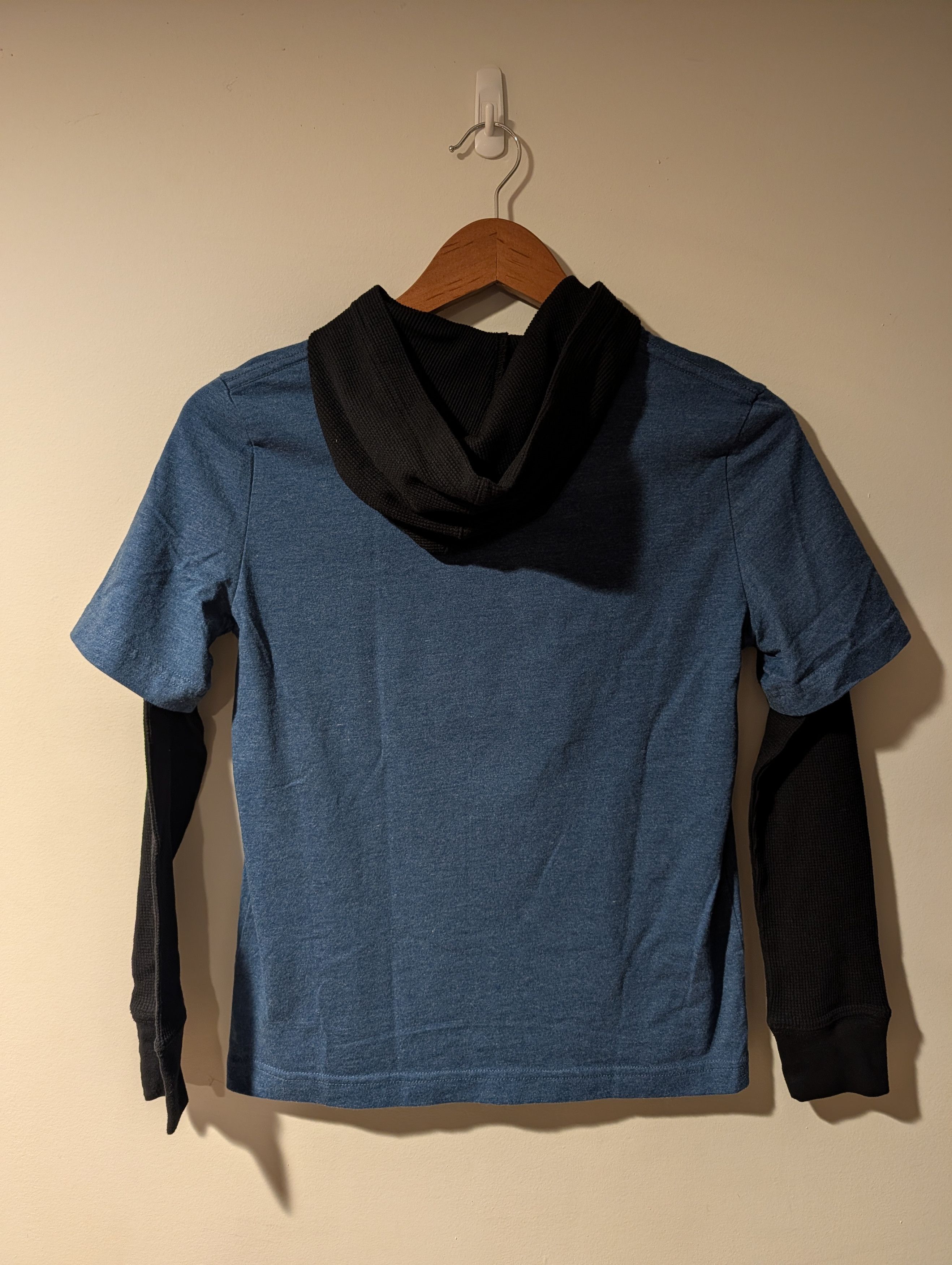 Helix VINTAGE Helix Hoodie BOYS MED Pullover Wings Cross Thermal Size US M / EU 48-50 / 2 - 4 Thumbnail