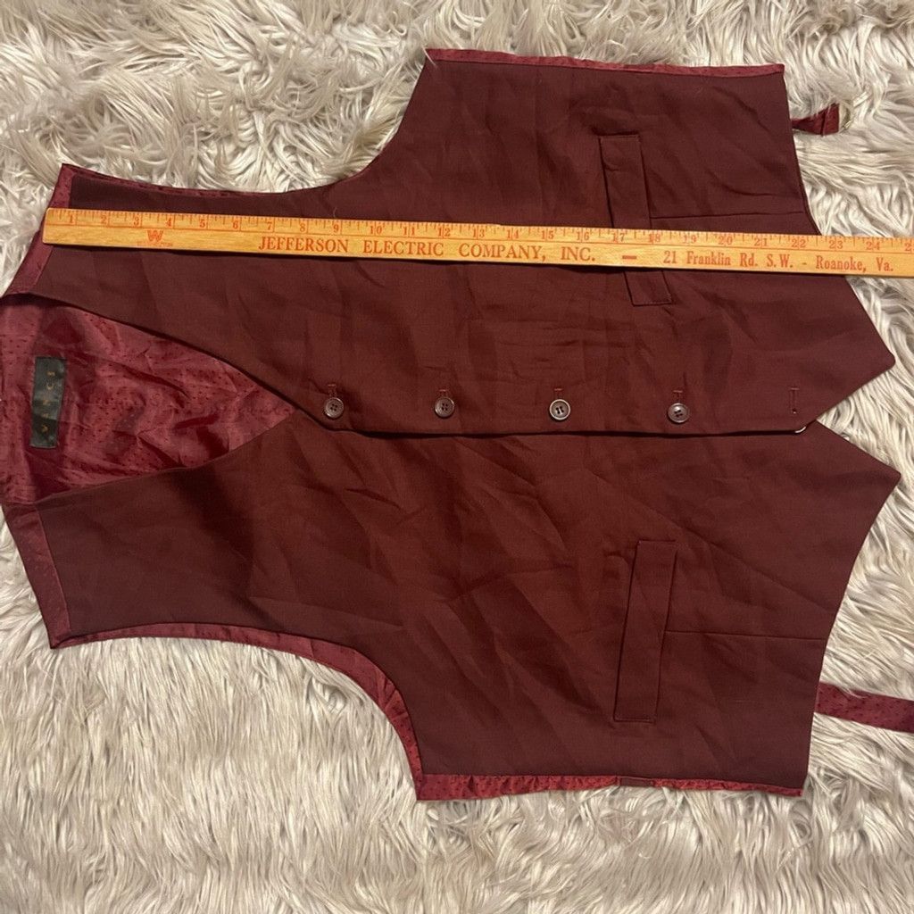 Vinci Vintage Vinci Maroon Button-Up Vest measurements shown Size US M / EU 48-50 / 2 - 4 Thumbnail