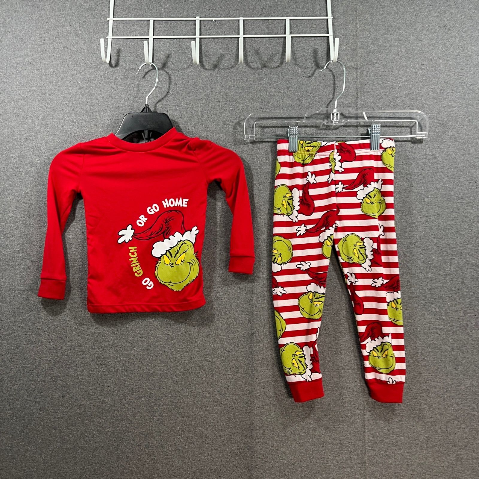 Other Dr. Seuss Grinch Matching Family Pajama Set of 4 Size M / US 6-8 / IT 42-44 - 8 Thumbnail