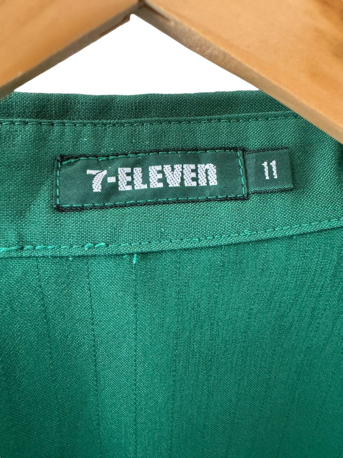 Japanese Brand Vintage 7-Eleven Uniform Jacket/Shirt Zip Up Size US M / EU 48-50 / 2 - 20 Thumbnail