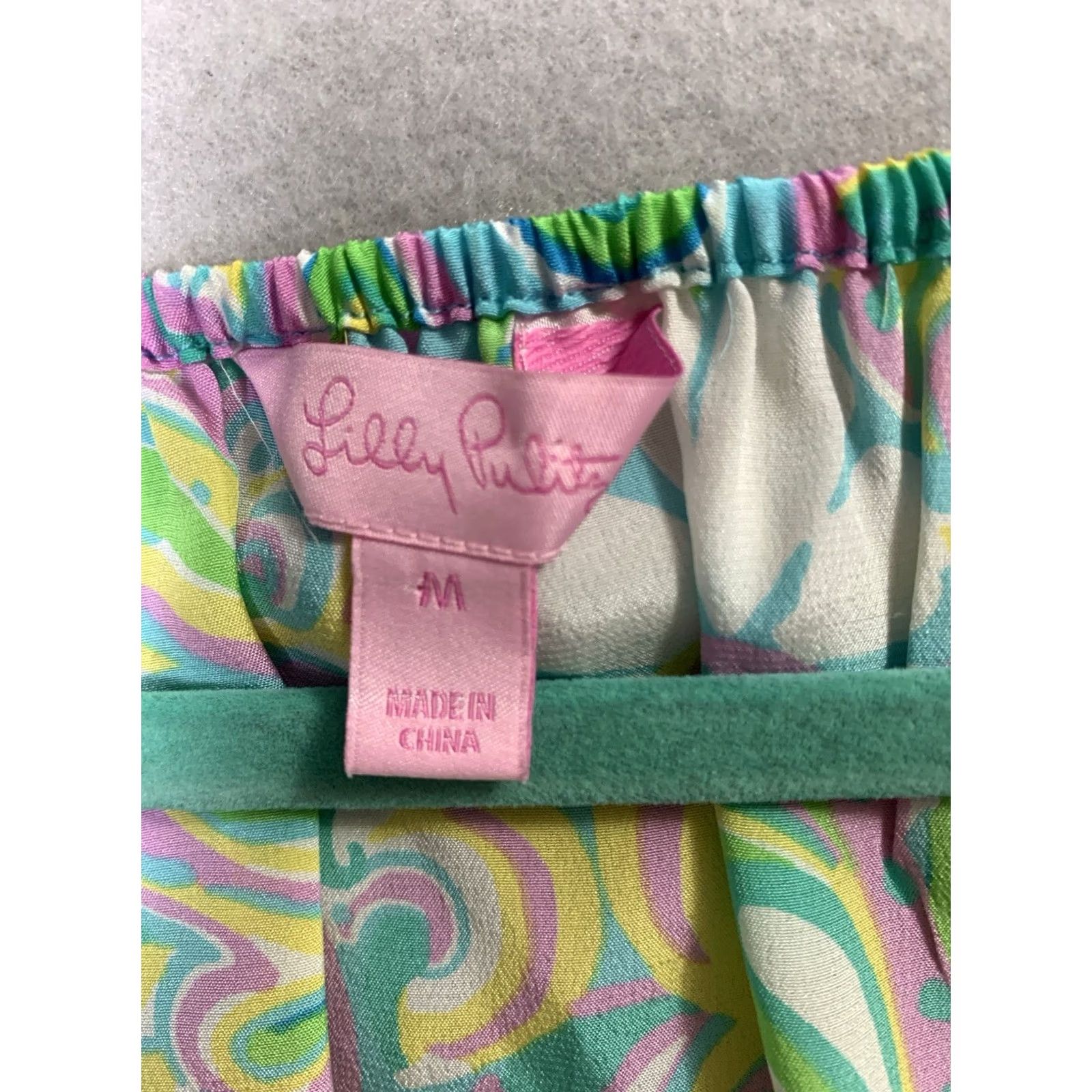 Lilly Pulitzer VINTAGE Lilly Pulitzer Sarabeth Top? No, Vintage rule applies only if vintage. Size M / US 6-8 / IT 42-44 - 3 Thumbnail